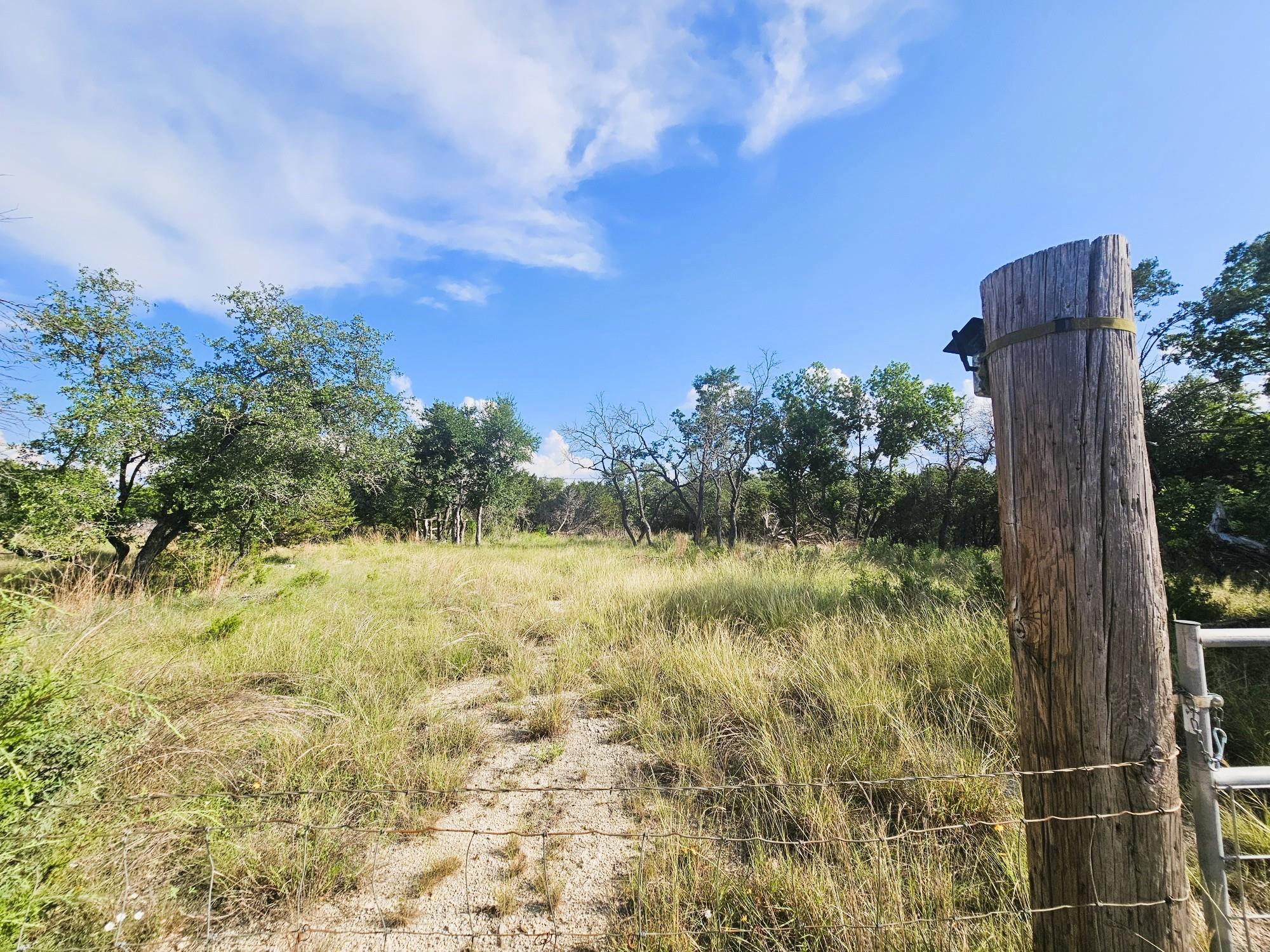100 Reavis Dr, Kempner, TX 76539