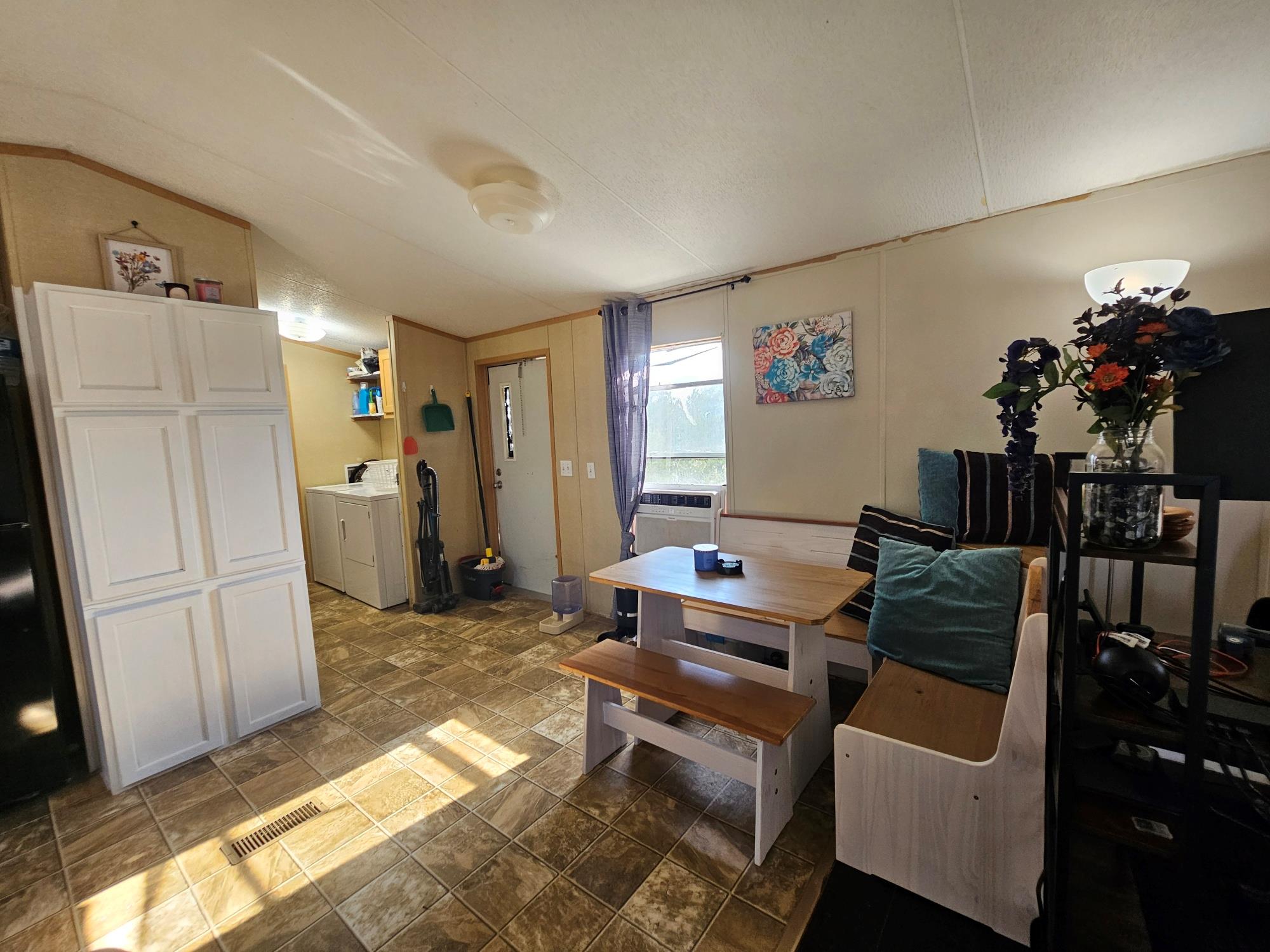 100 Reavis Dr, Kempner, TX 76539