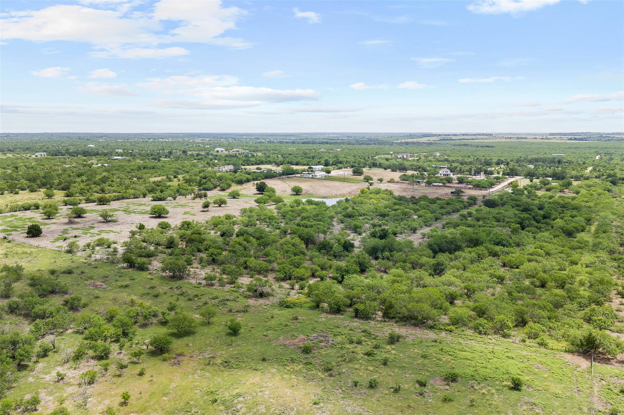 3315 Dry Creek Rd, Lockhart, TX 78644