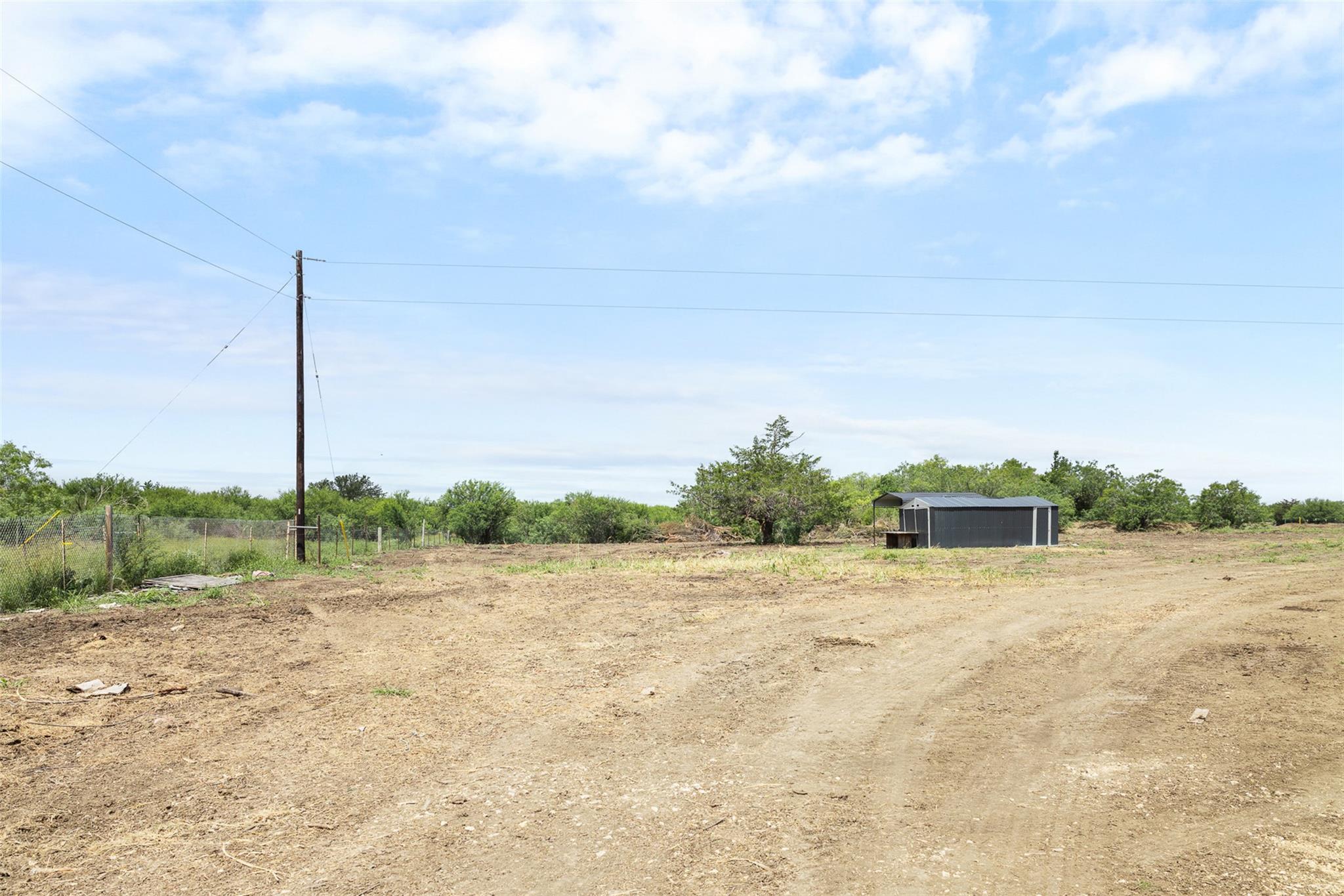 3315 Dry Creek Rd, Lockhart, TX 78644