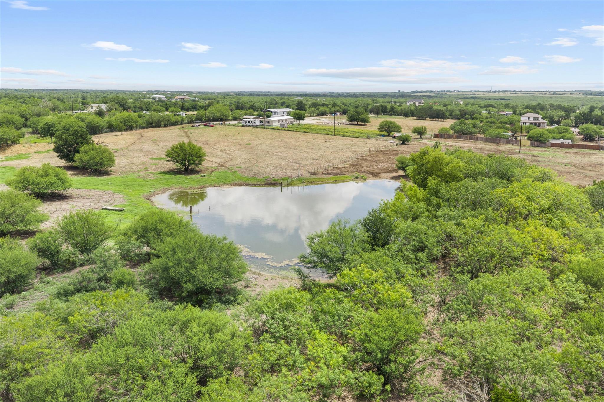 3315 Dry Creek Rd, Lockhart, TX 78644