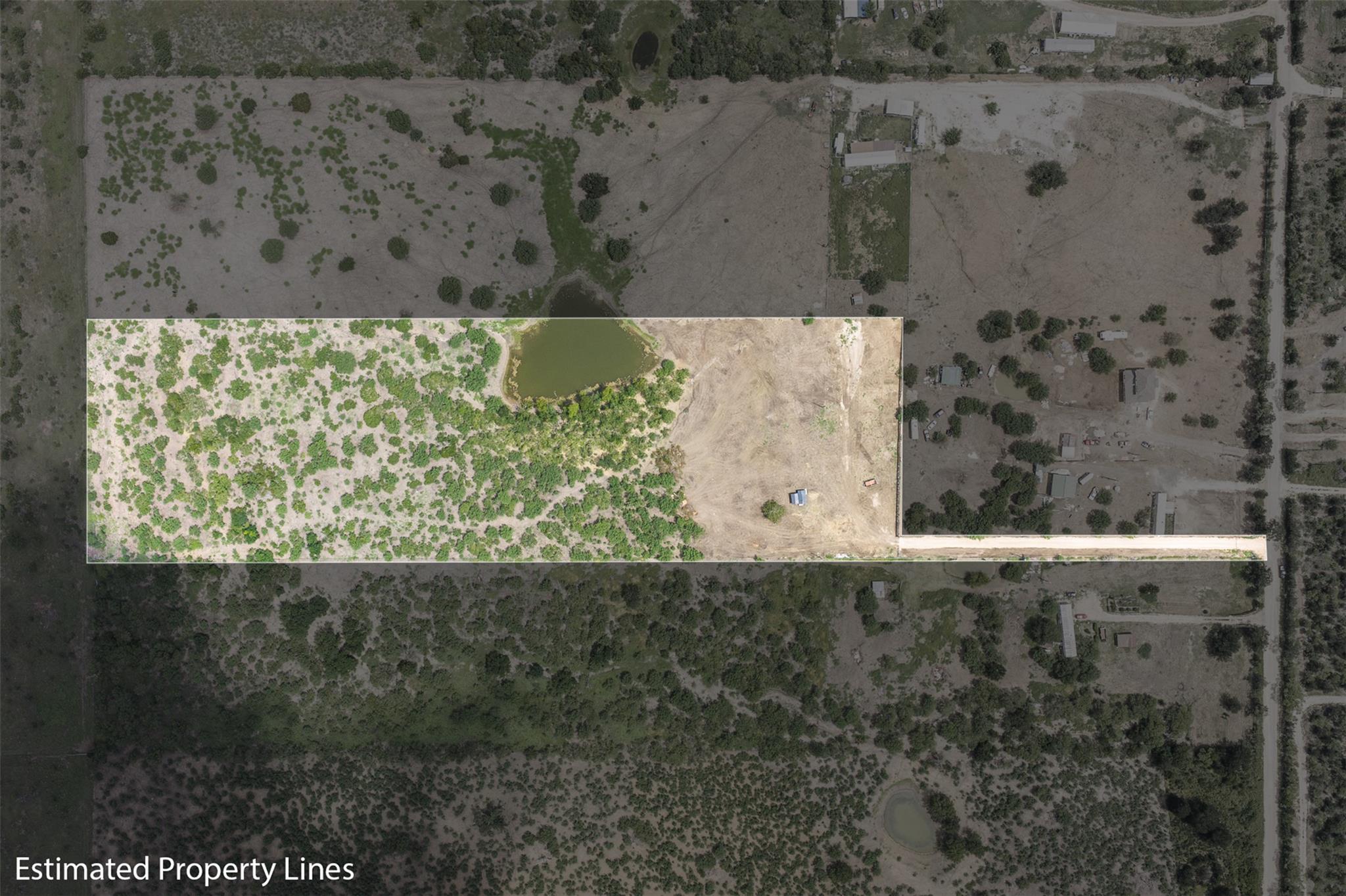 3315 Dry Creek Rd, Lockhart, TX 78644