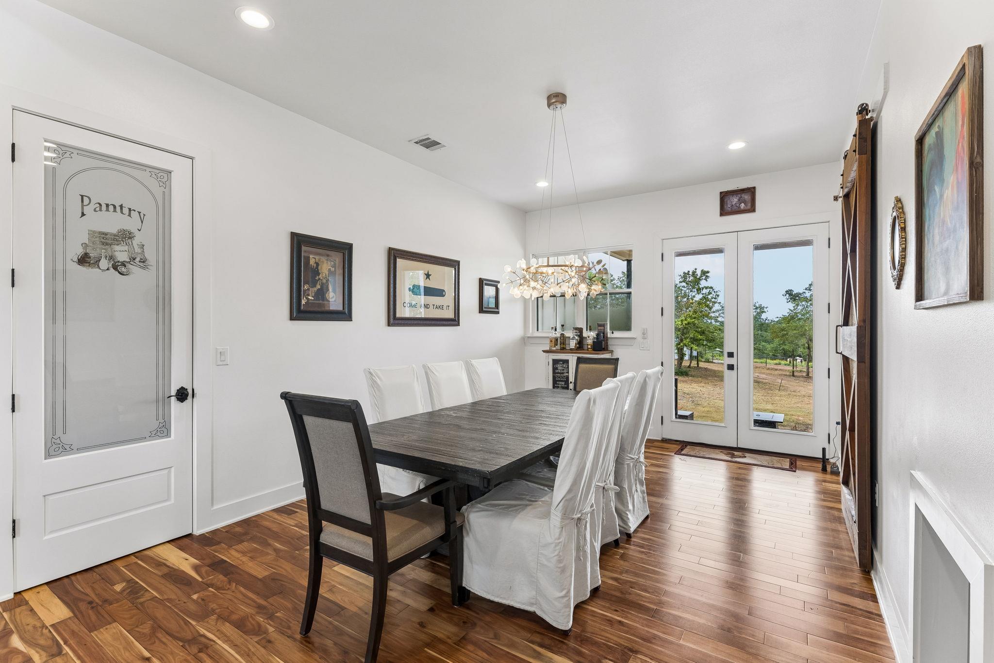 143 W Tanglebriar Ct, Bastrop, TX 78602
