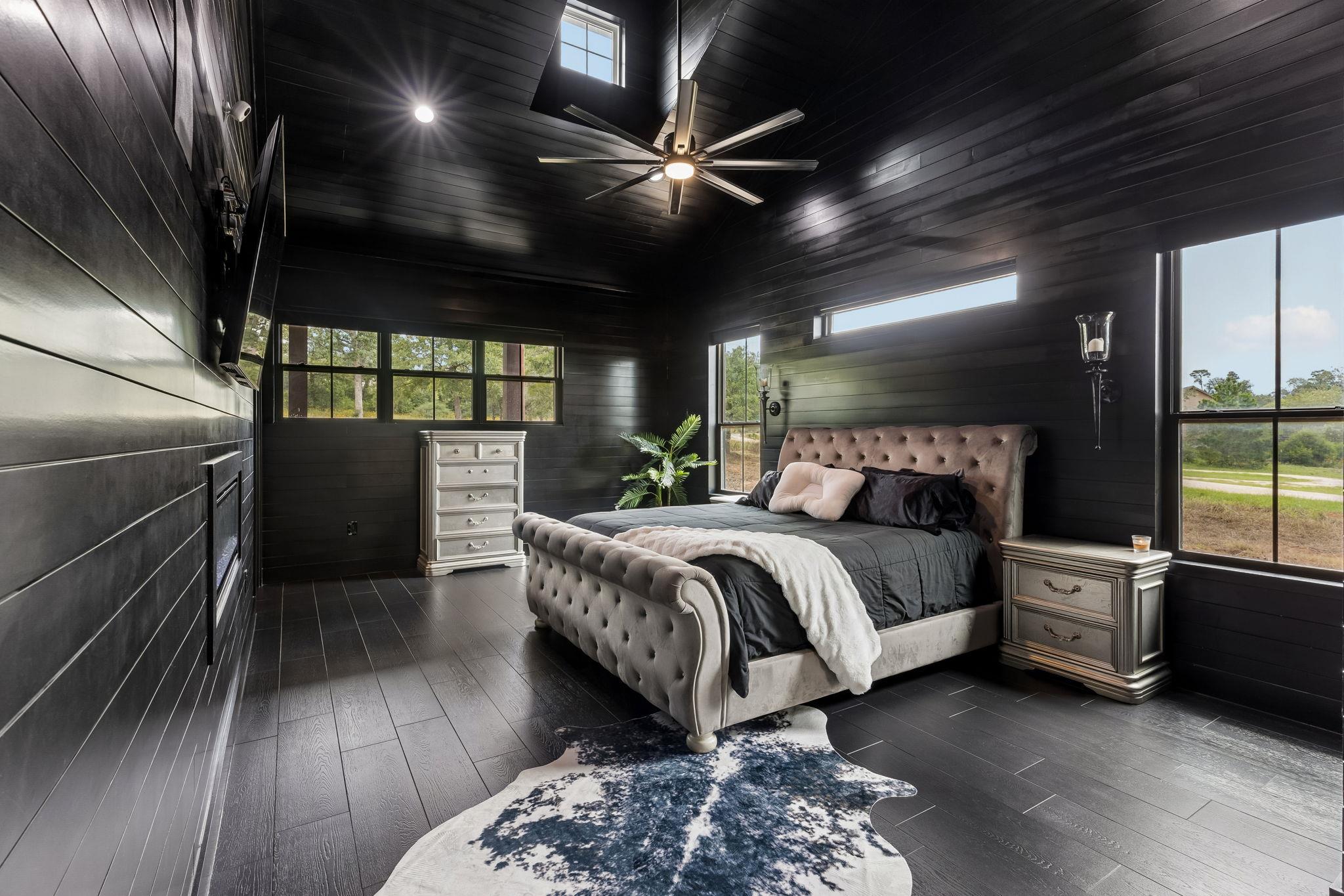143 W Tanglebriar Ct, Bastrop, TX 78602