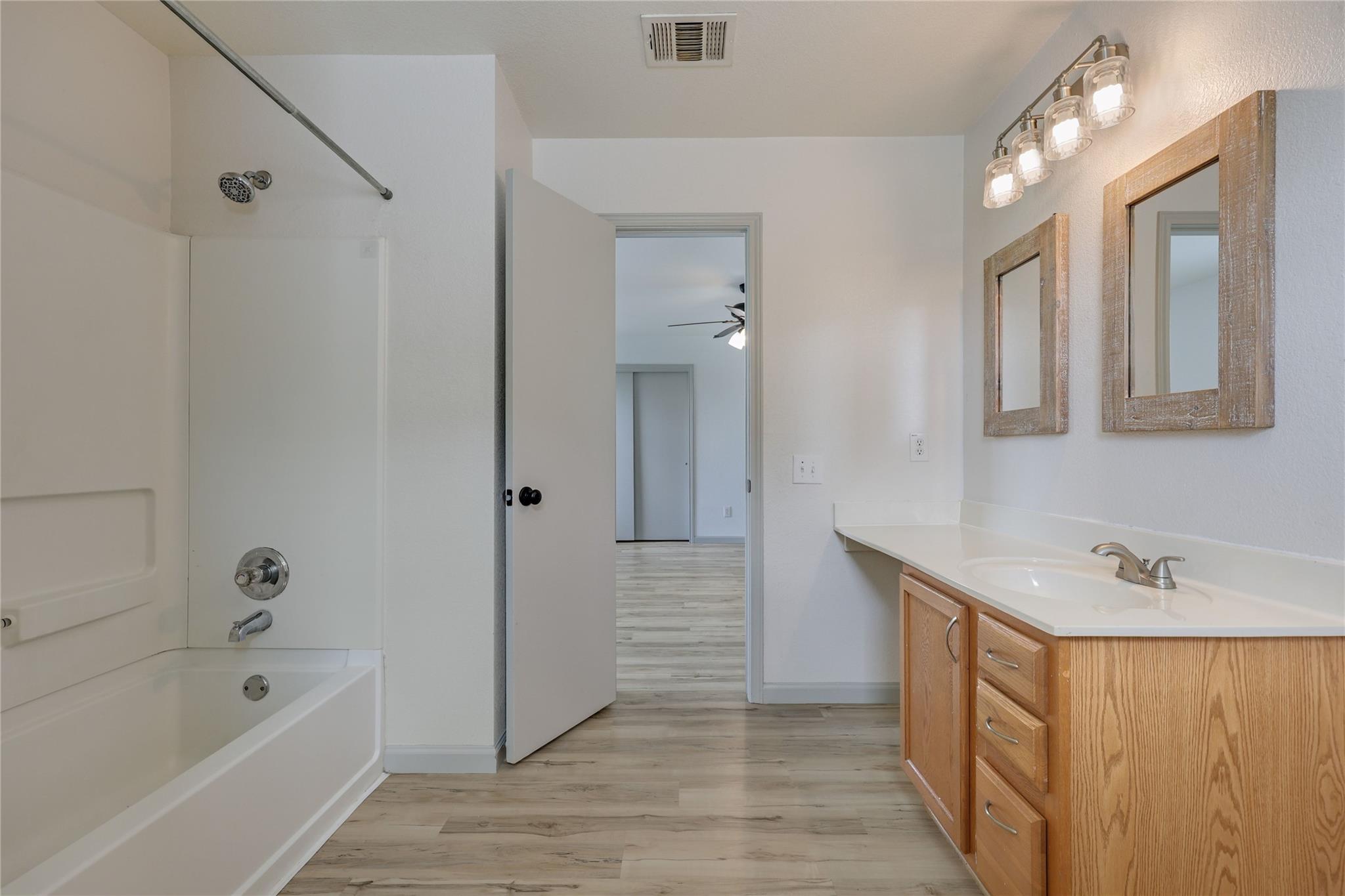 6609 Quinton Dr, Austin, TX 78747