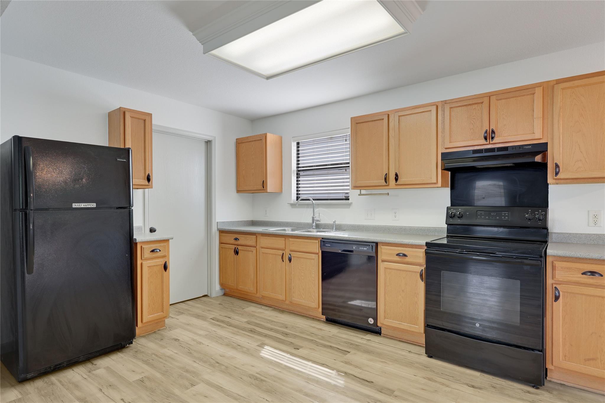6609 Quinton Dr, Austin, TX 78747