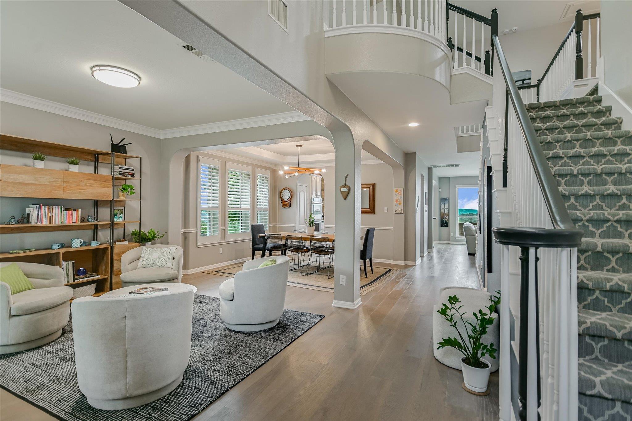 10613 Pointe View Dr, Austin, TX 78738