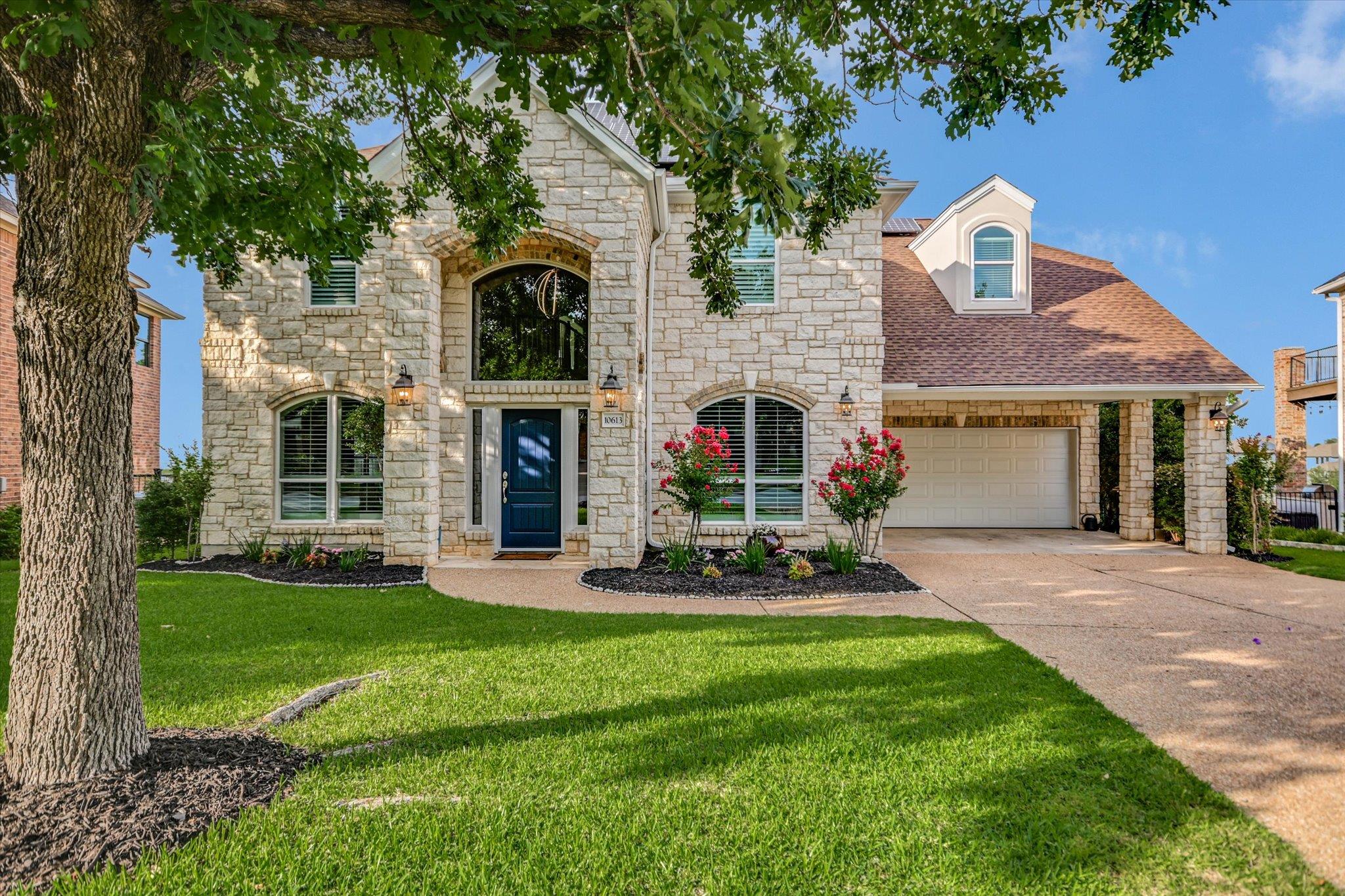 10613 Pointe View Dr, Austin, TX 78738