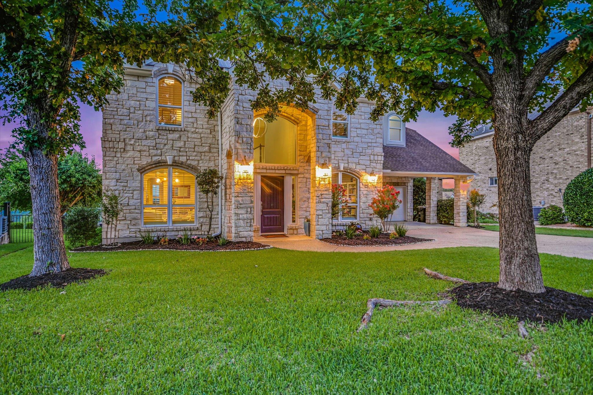 10613 Pointe View Dr, Austin, TX 78738