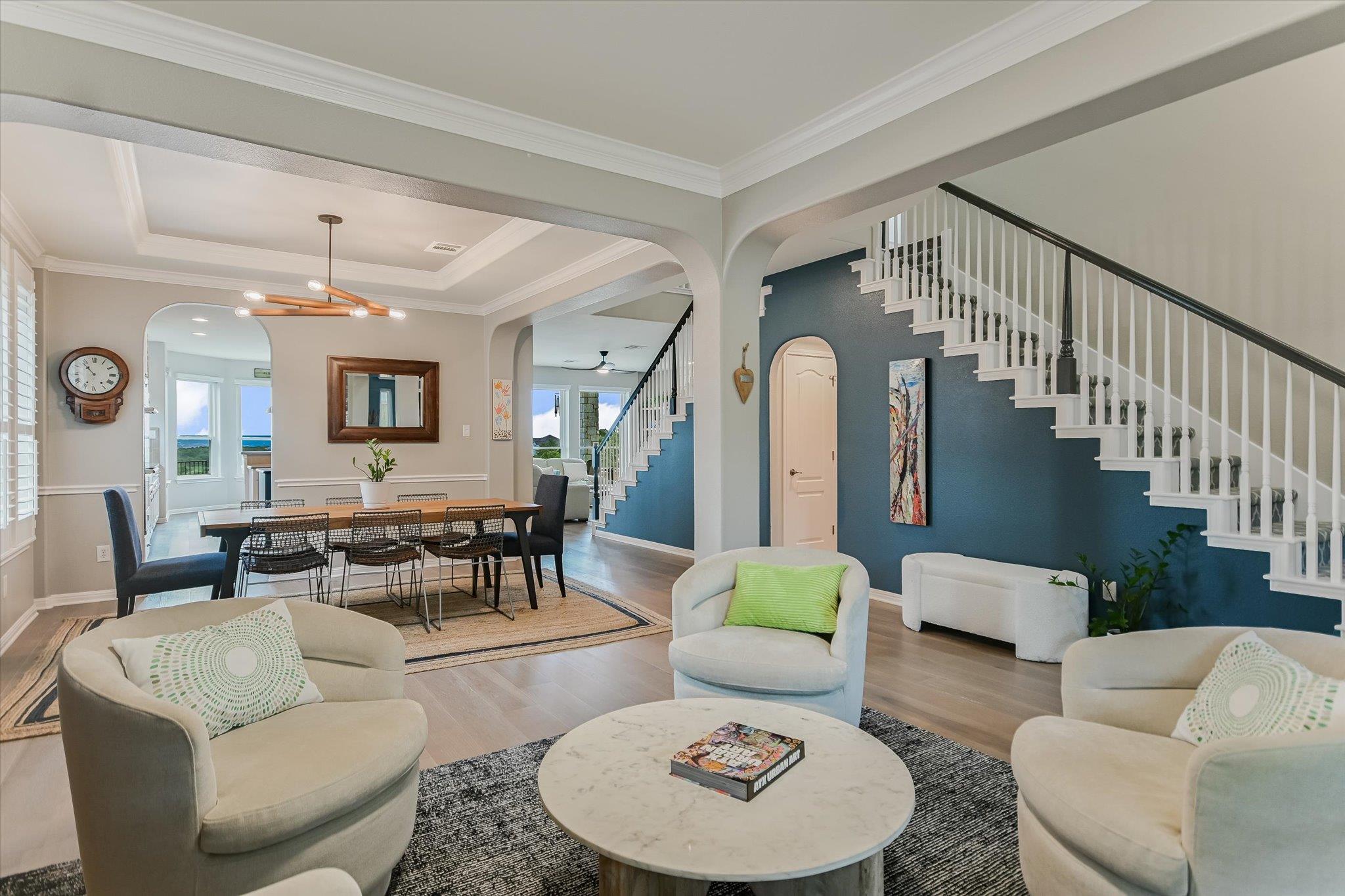 10613 Pointe View Dr, Austin, TX 78738