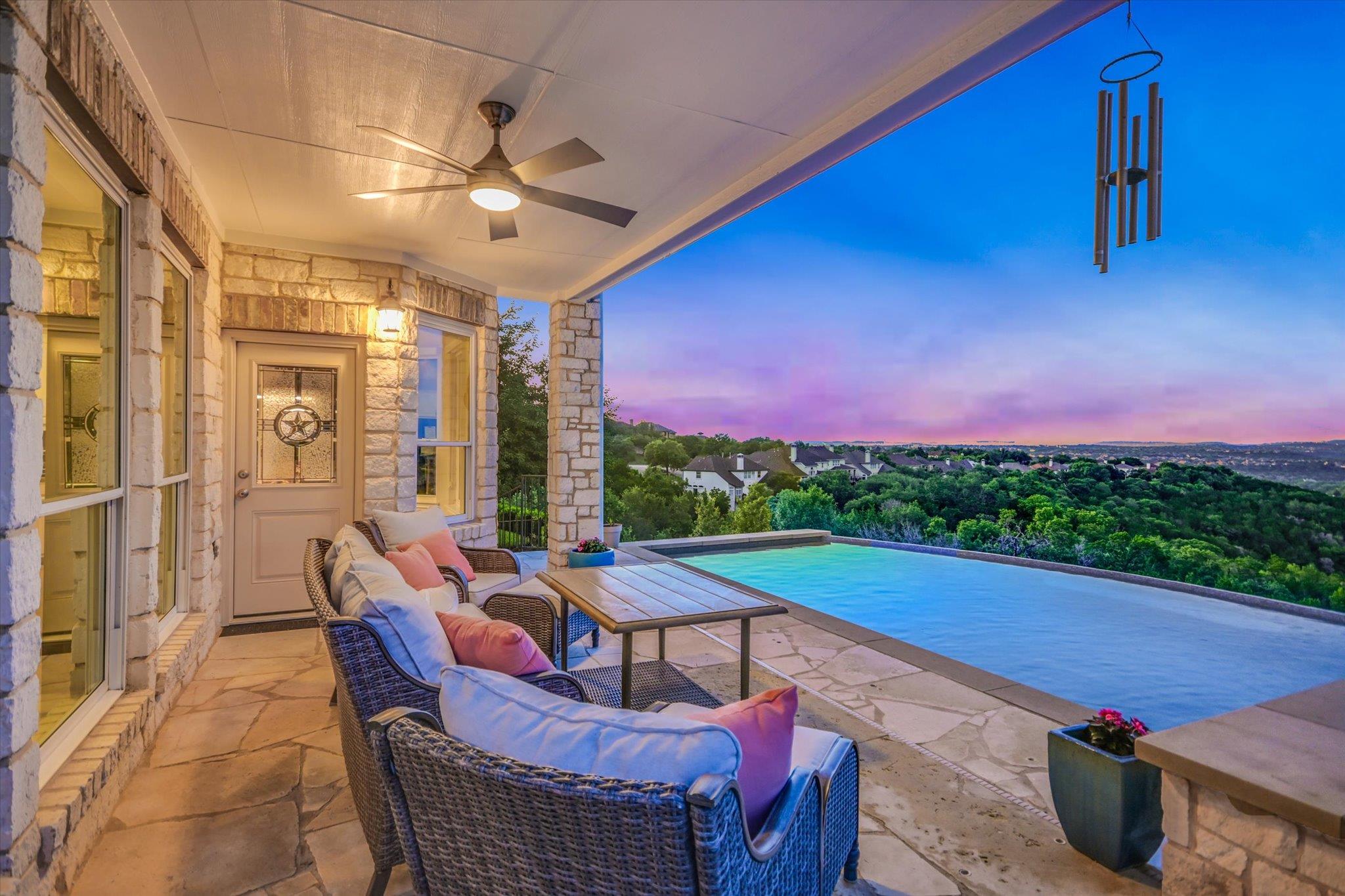 10613 Pointe View Dr, Austin, TX 78738