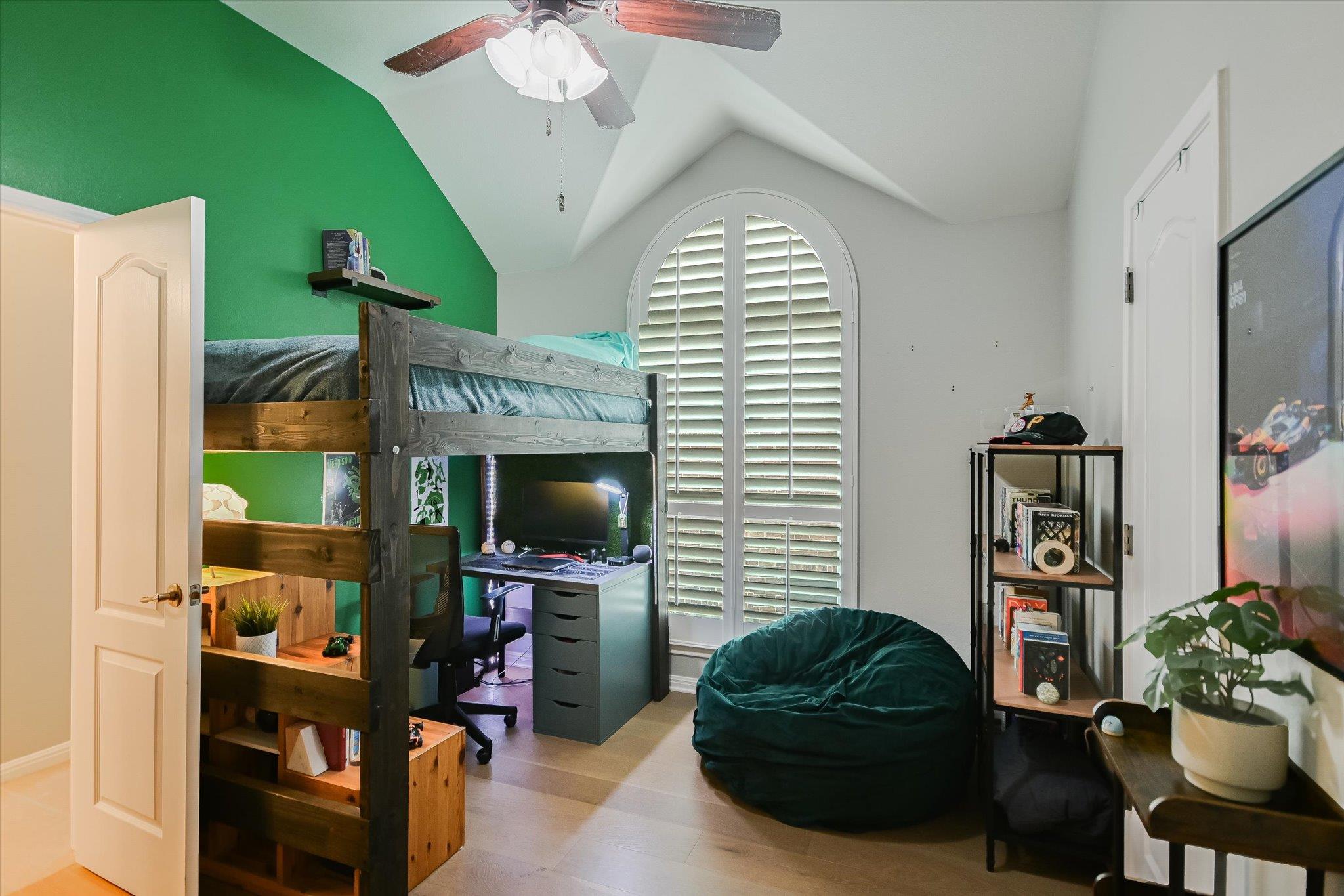 10613 Pointe View Dr, Austin, TX 78738