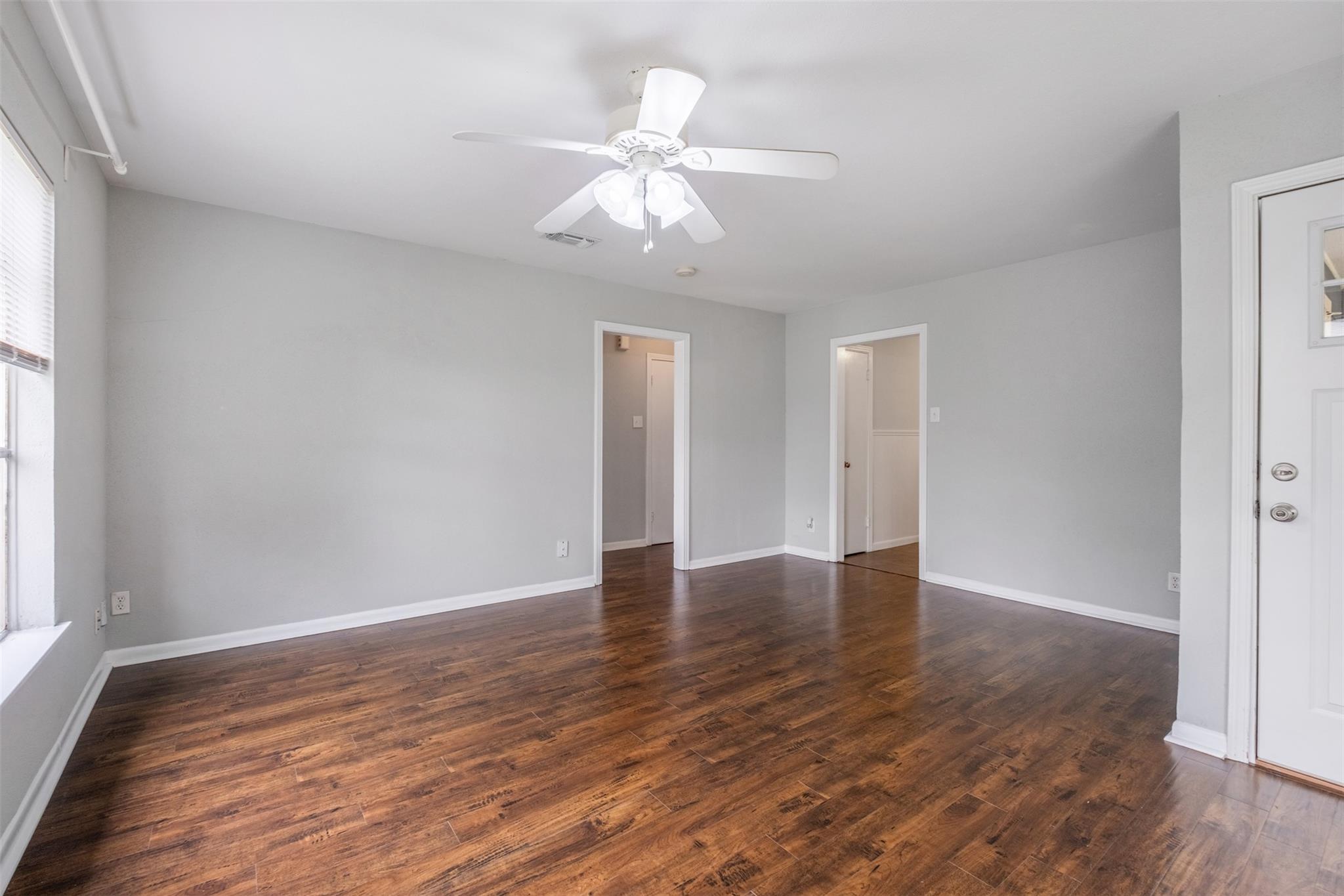 1905 W Saint Johns Ave, Austin, TX 78757