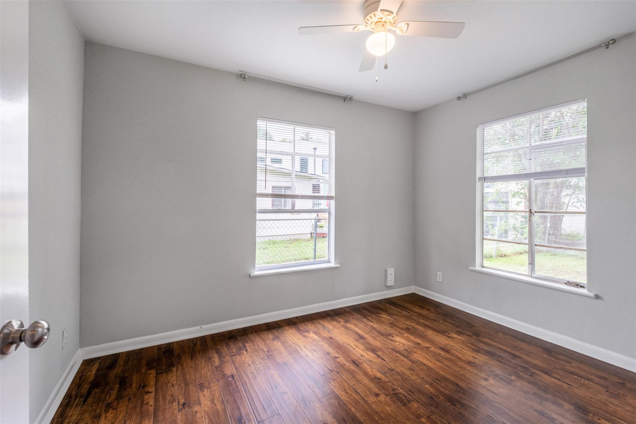 1905 W Saint Johns Ave, Austin, TX 78757