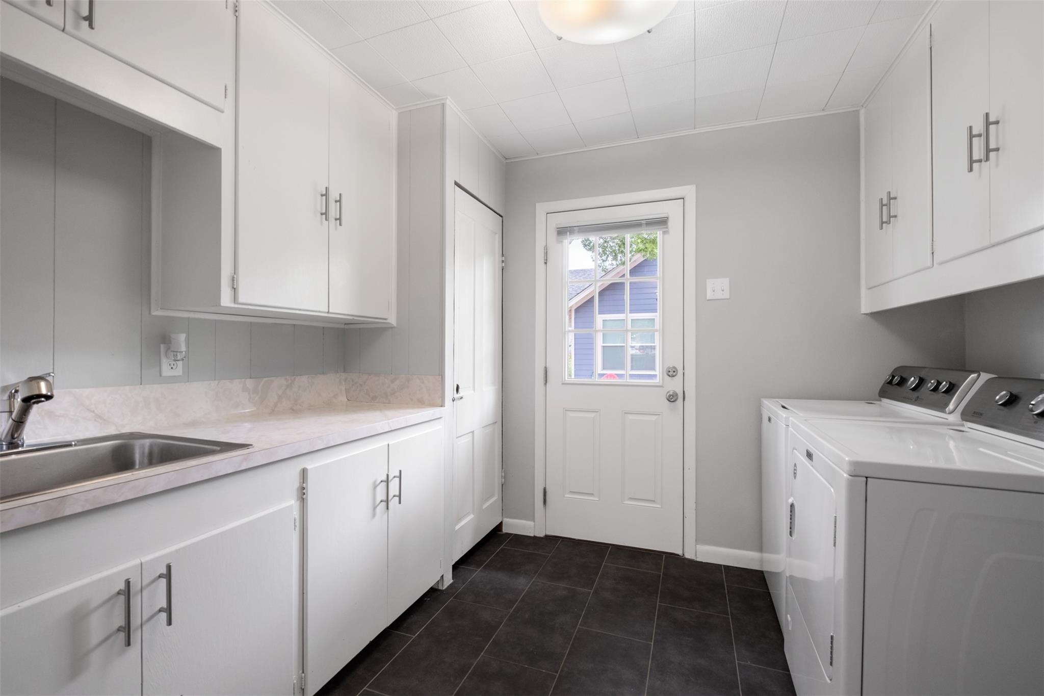 1905 W Saint Johns Ave, Austin, TX 78757