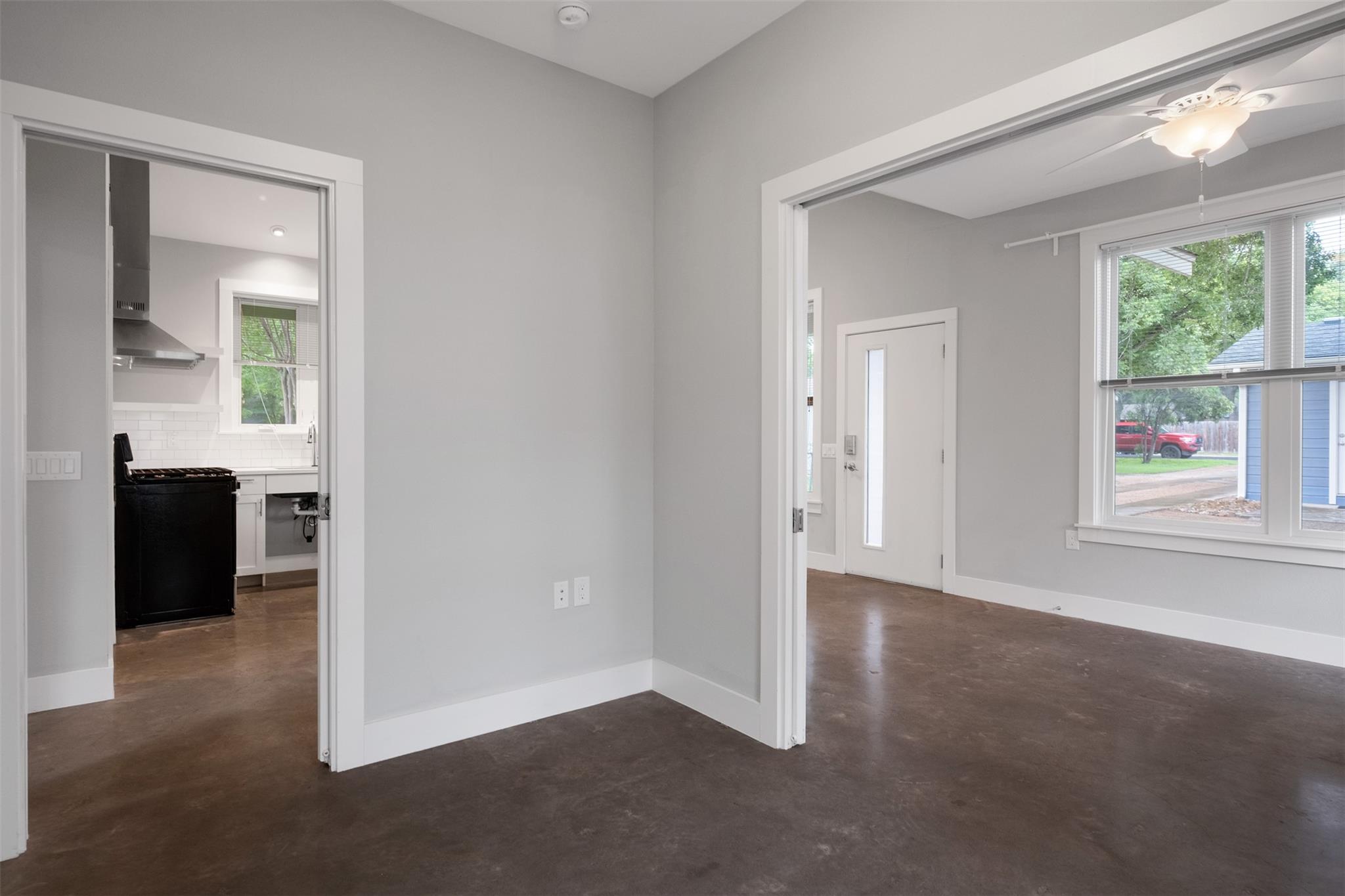 1905 W Saint Johns Ave, Austin, TX 78757