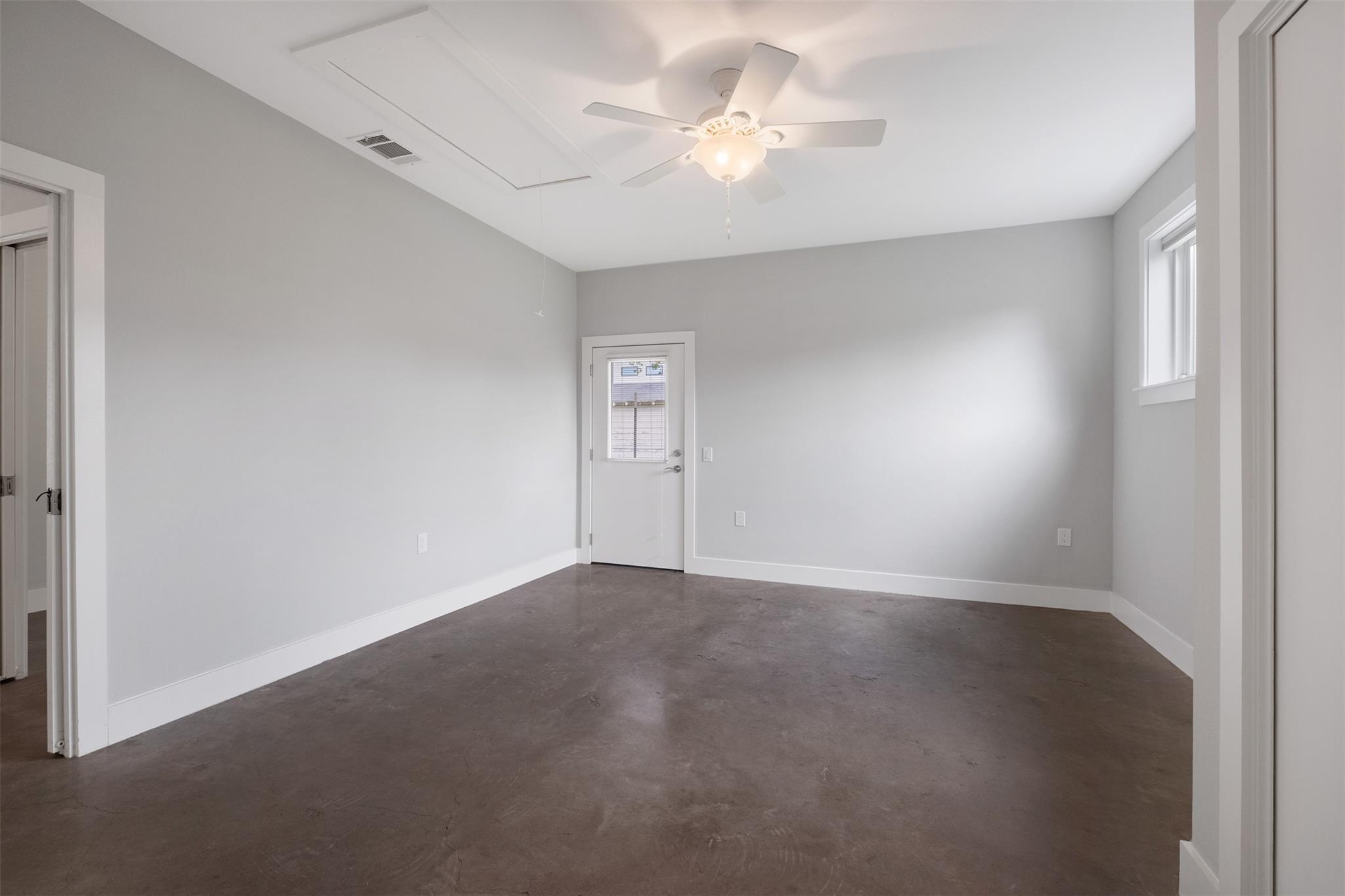 1905 W Saint Johns Ave, Austin, TX 78757