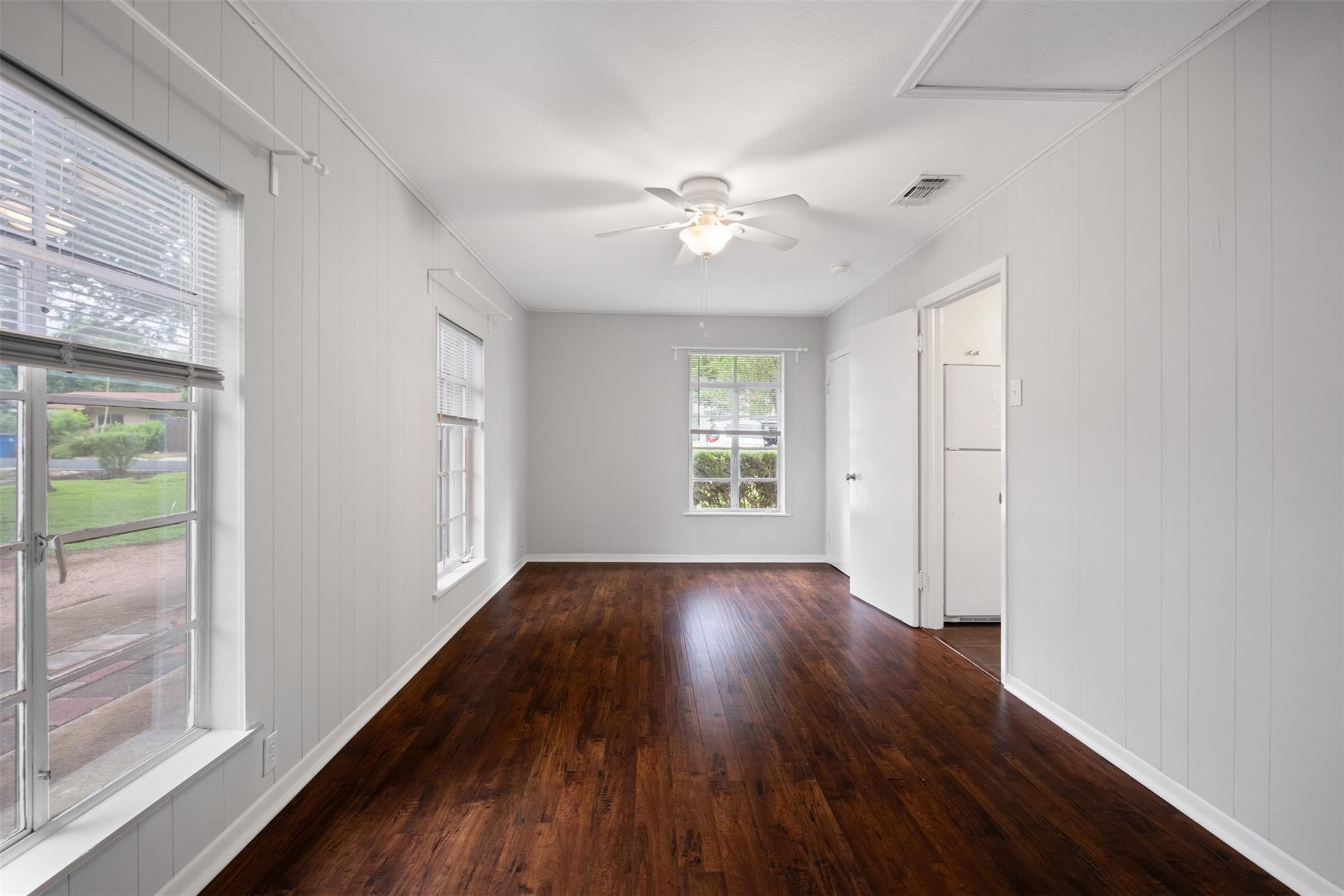 1905 W Saint Johns Ave, Austin, TX 78757