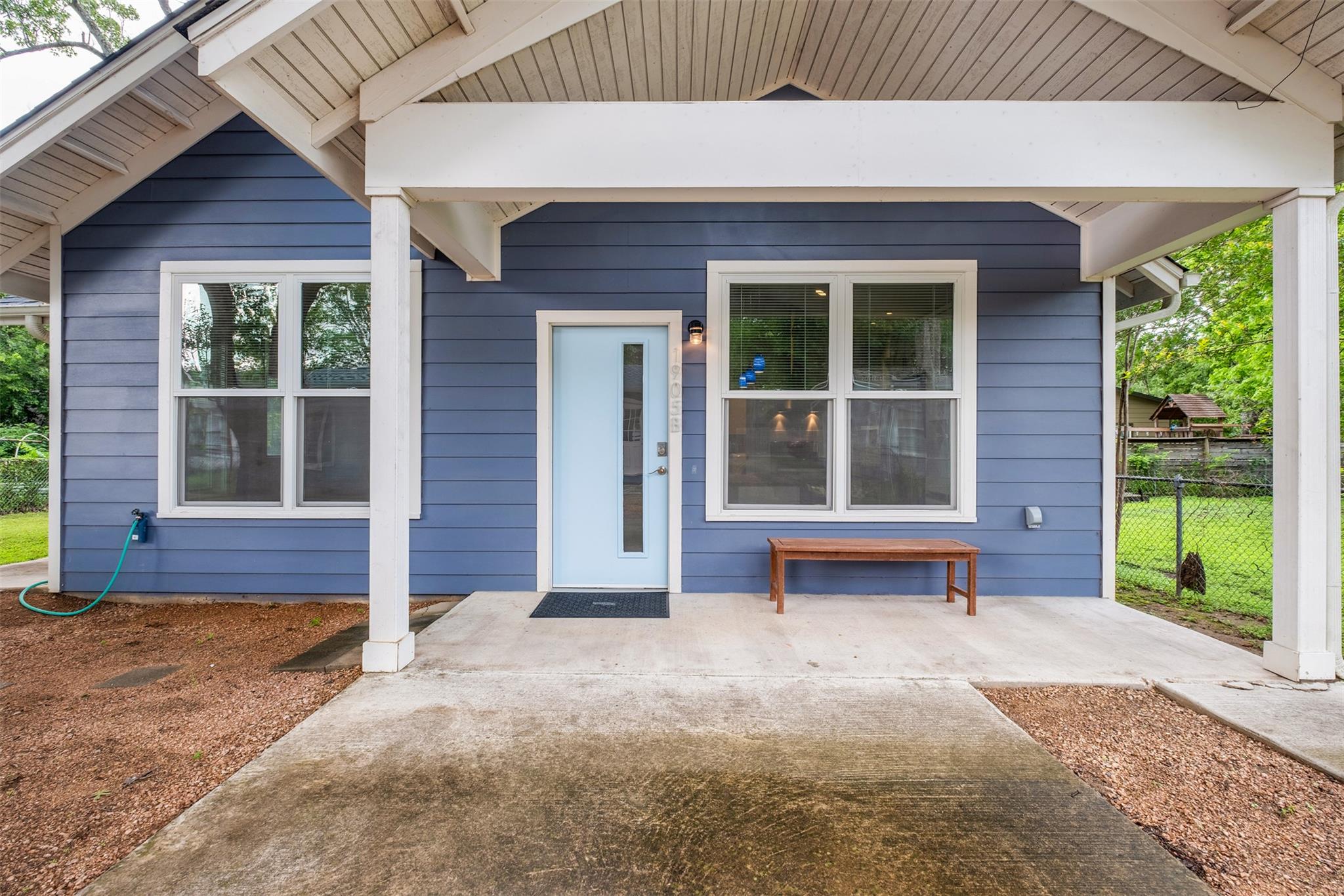 1905 W Saint Johns Ave, Austin, TX 78757