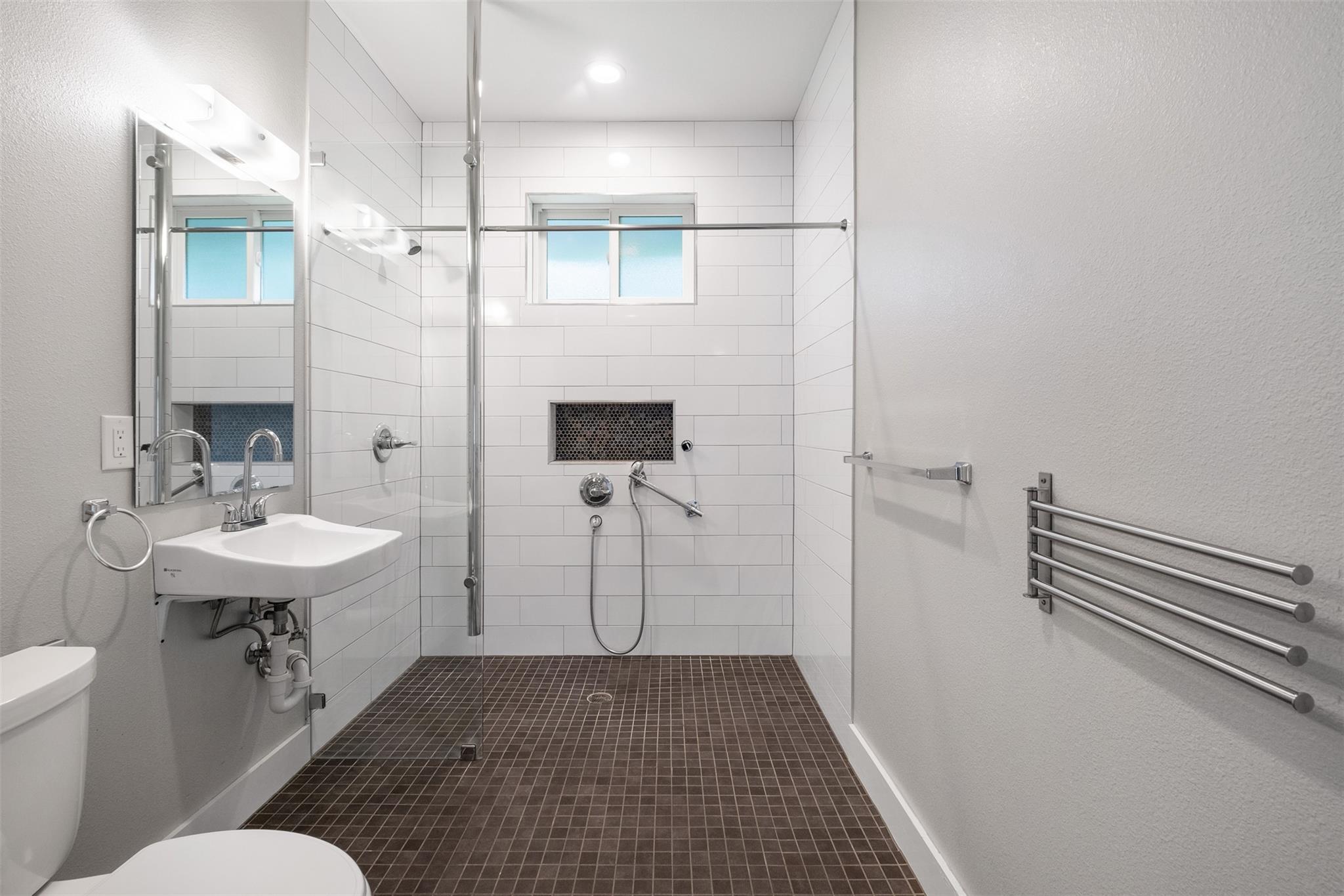 1905 W Saint Johns Ave, Austin, TX 78757