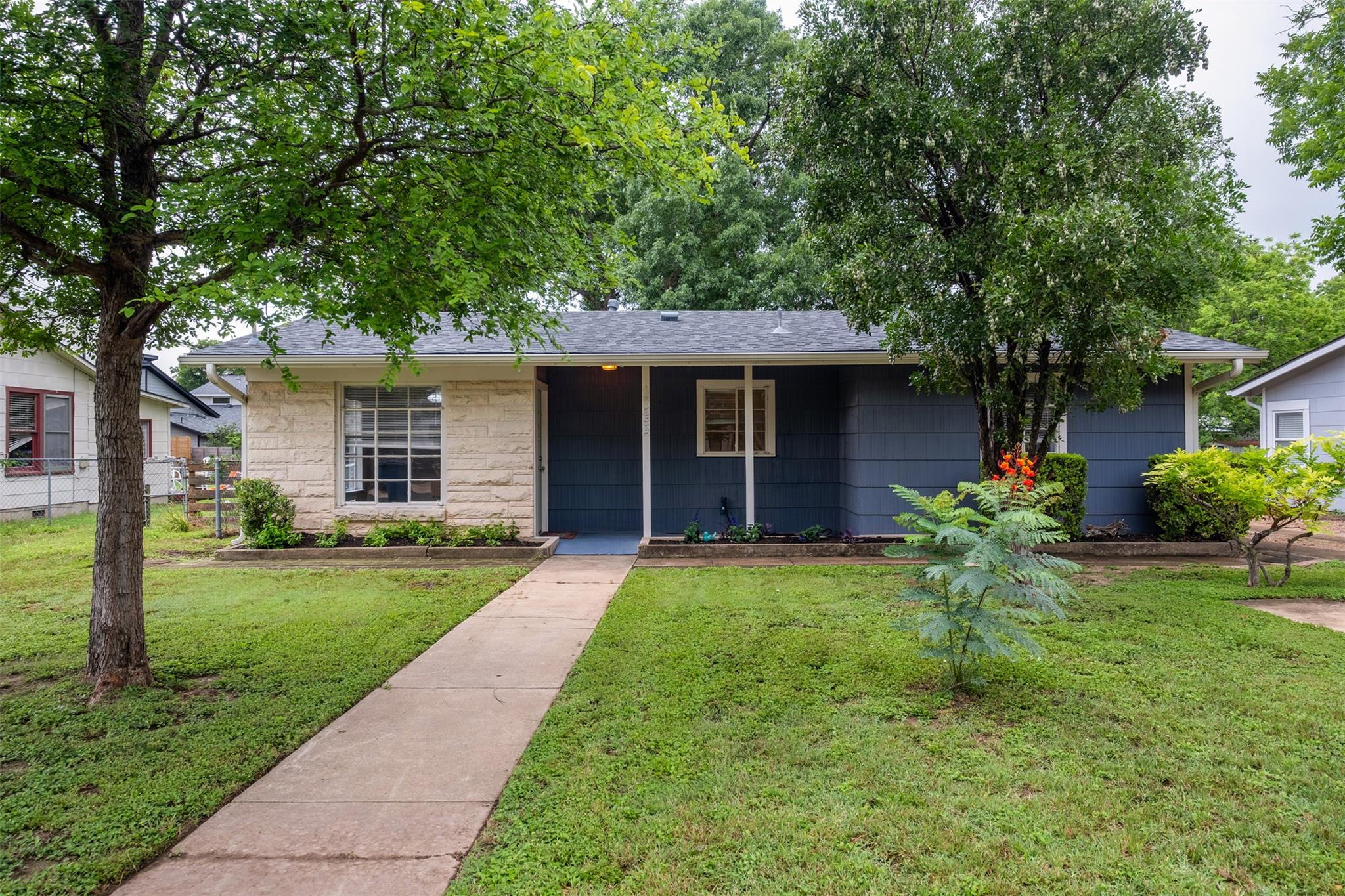 1905 W Saint Johns Ave, Austin, TX 78757