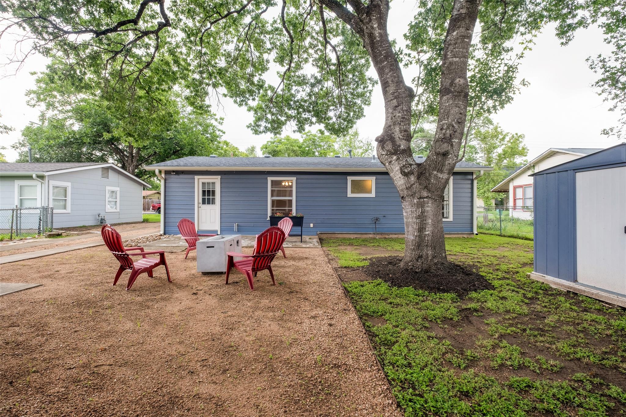 1905 W Saint Johns Ave, Austin, TX 78757
