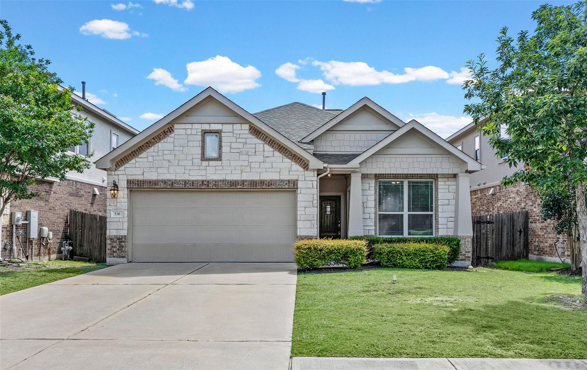 536 Rancho Verde Dr, Leander, TX 78641