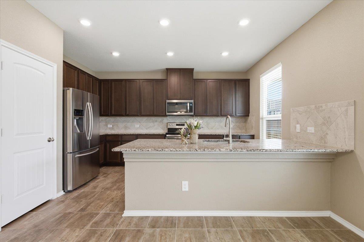 1006 Toltec Trl, Georgetown, TX 78626
