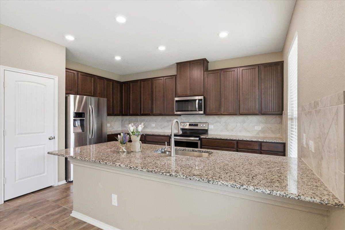 1006 Toltec Trl, Georgetown, TX 78626