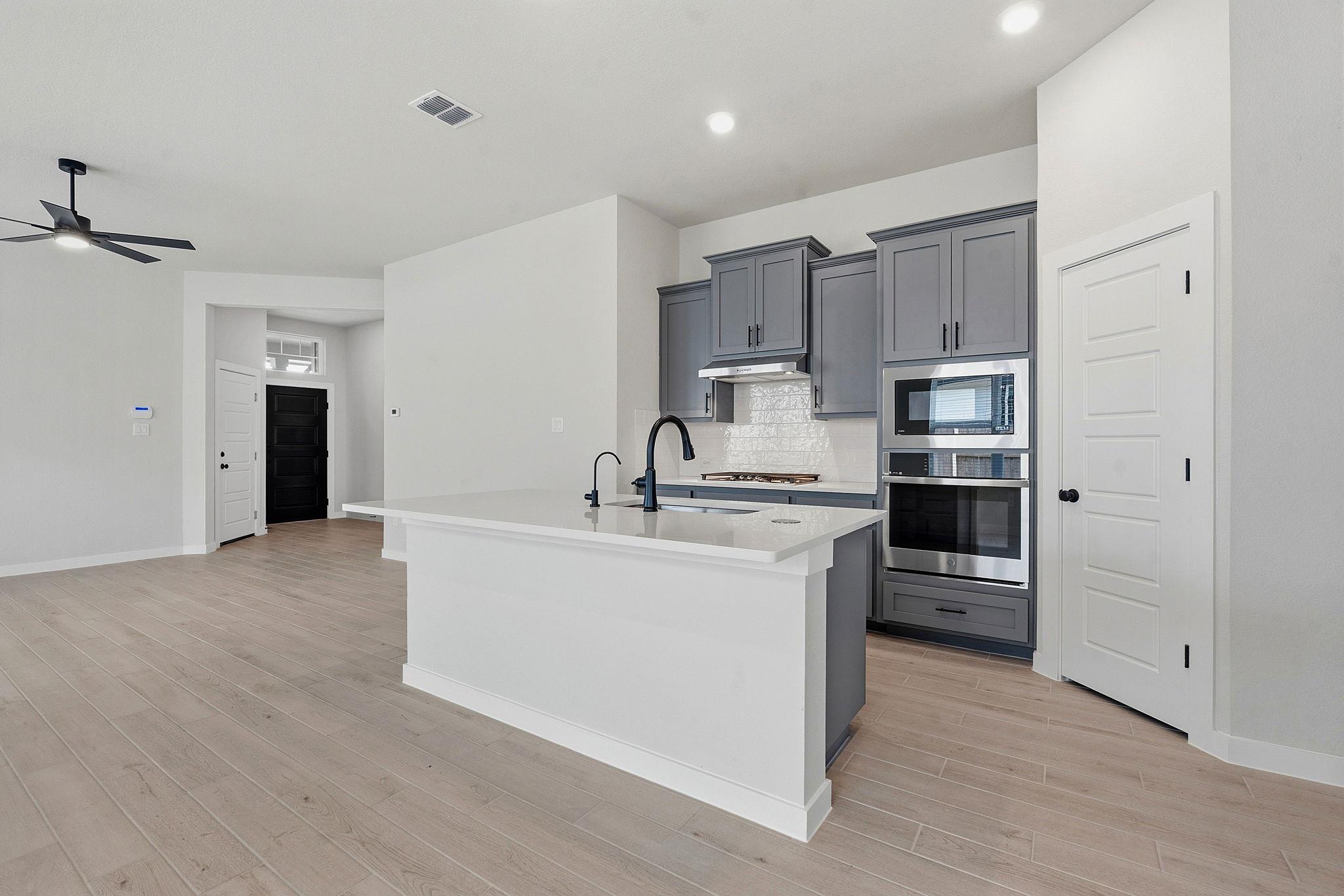 158 Paul Pena Dr, San Marcos, TX 78666
