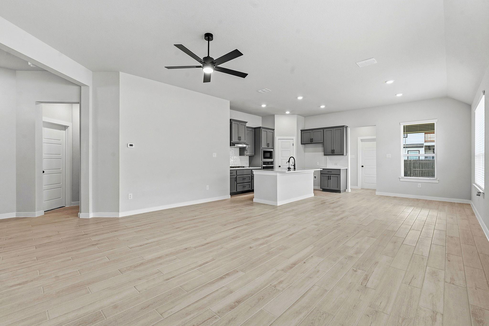 158 Paul Pena Dr, San Marcos, TX 78666