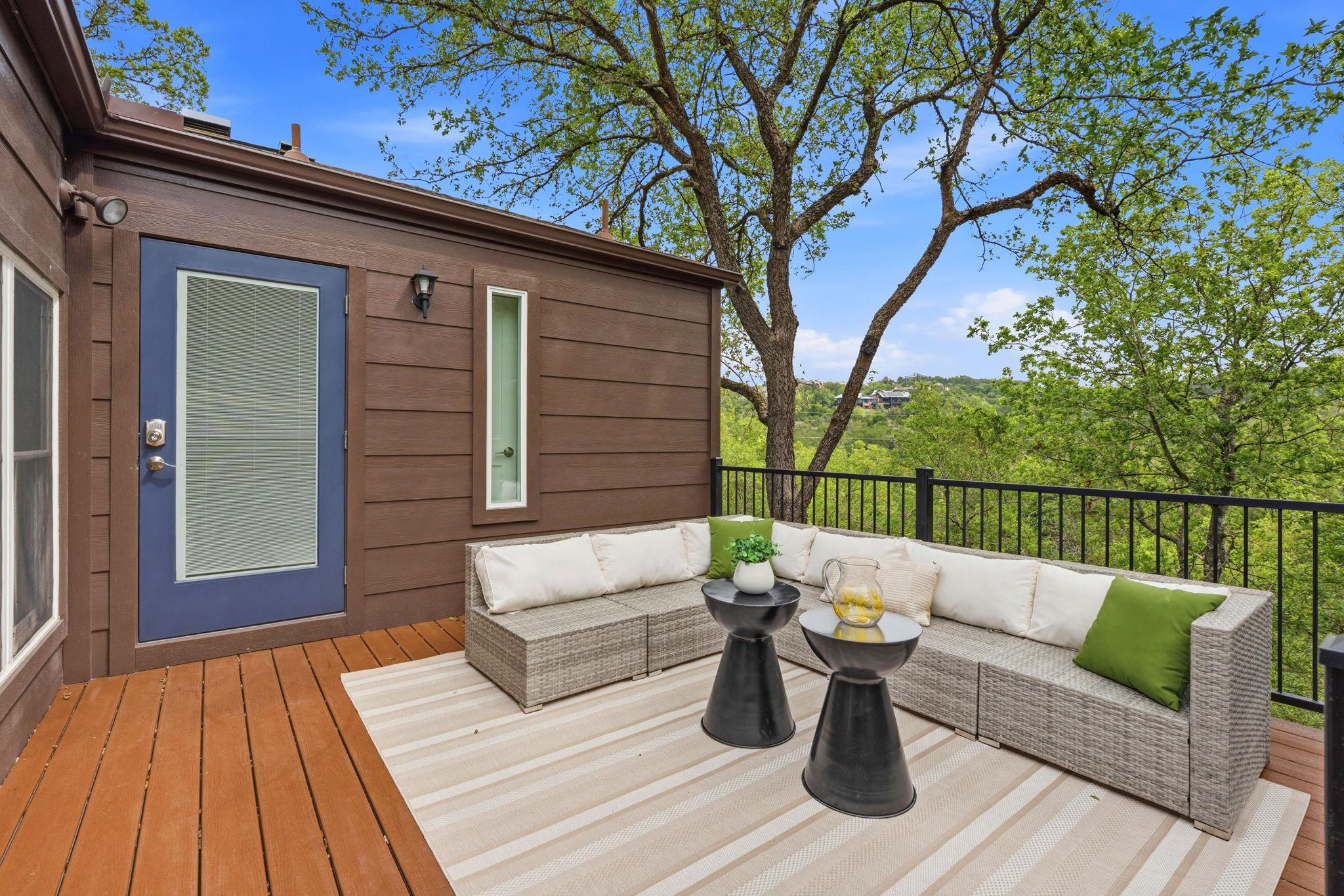 1004 Jousting Pl, Austin, TX 78746