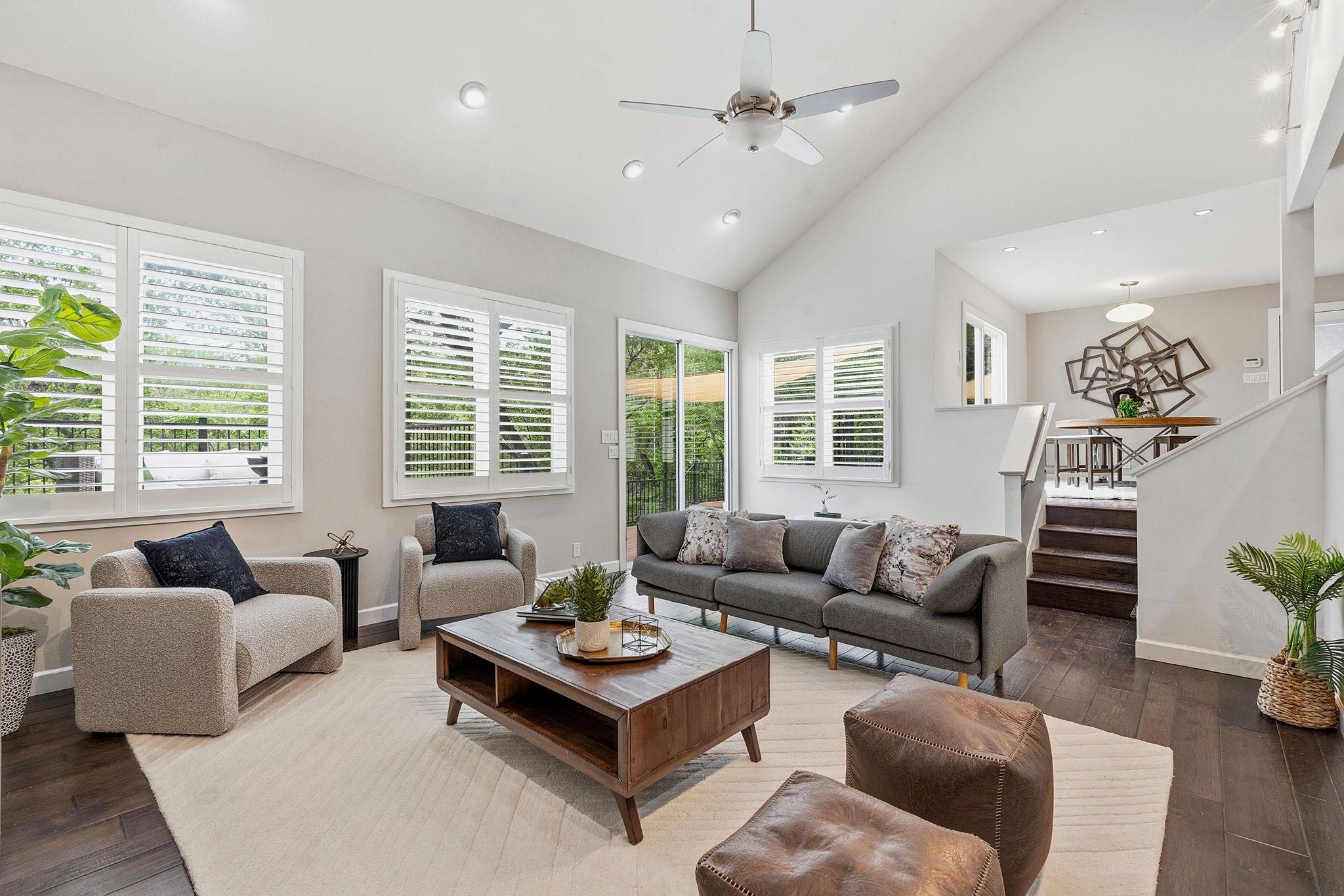 1004 Jousting Pl, Austin, TX 78746