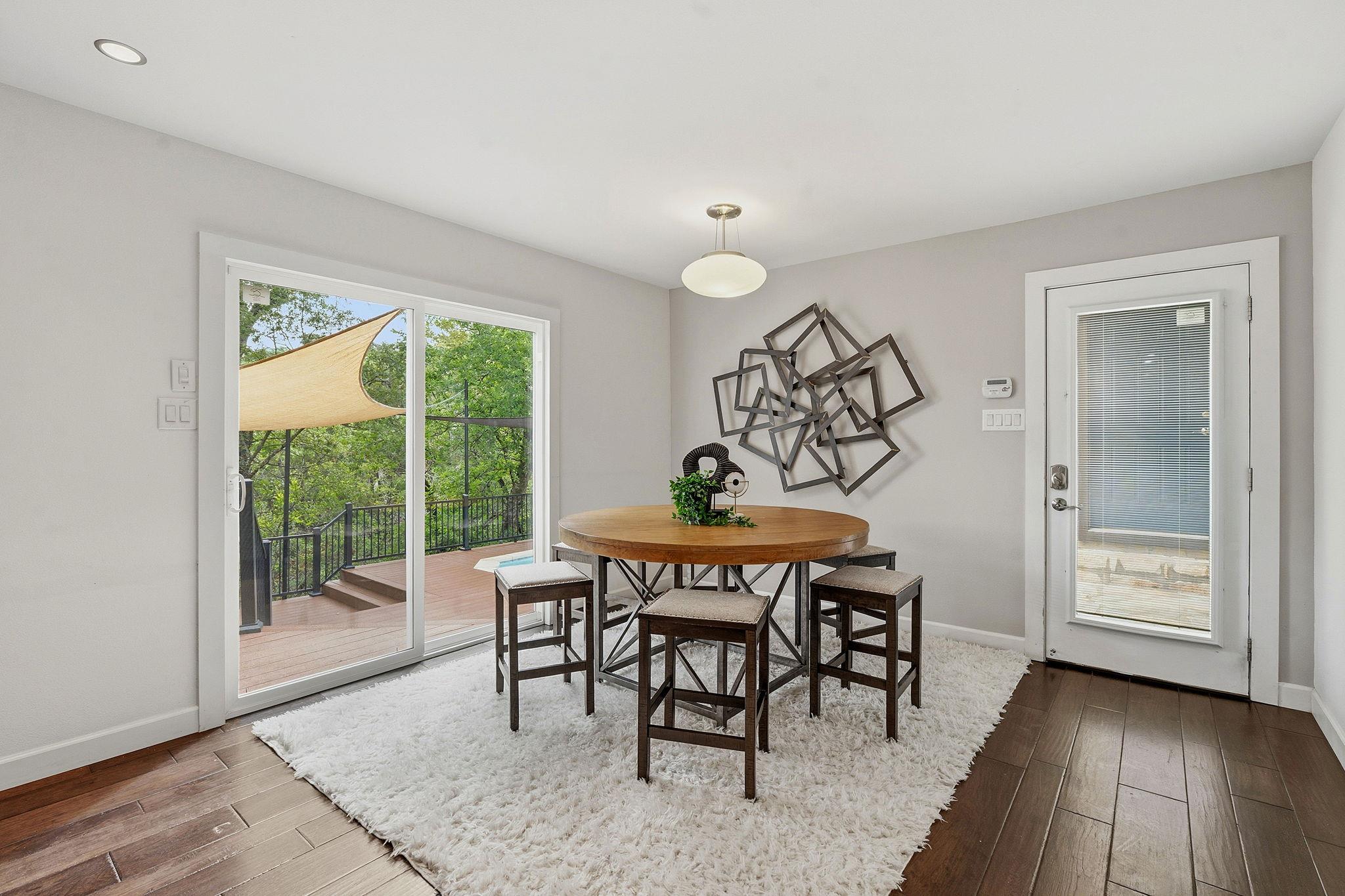 1004 Jousting Pl, Austin, TX 78746