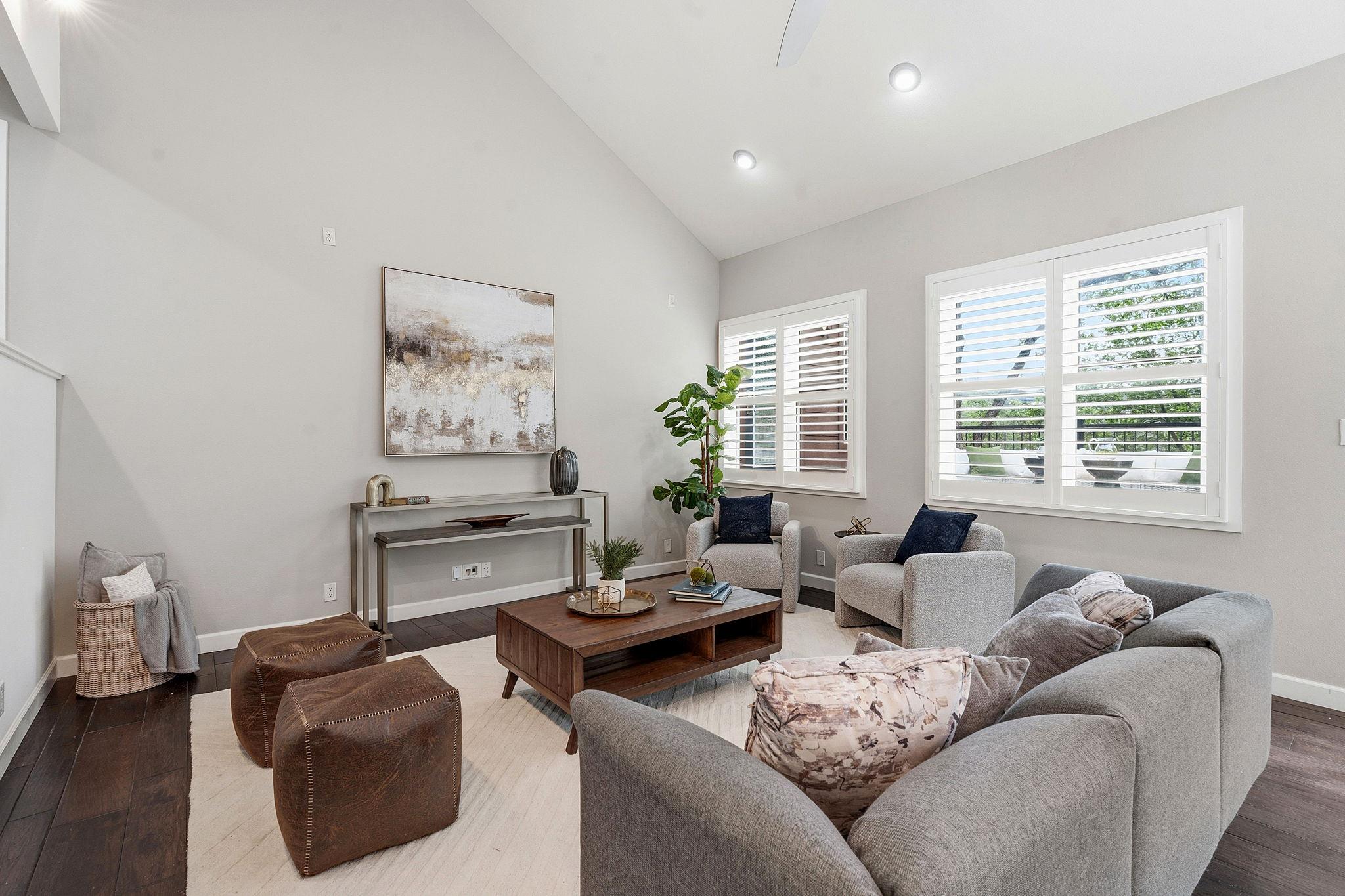 1004 Jousting Pl, Austin, TX 78746
