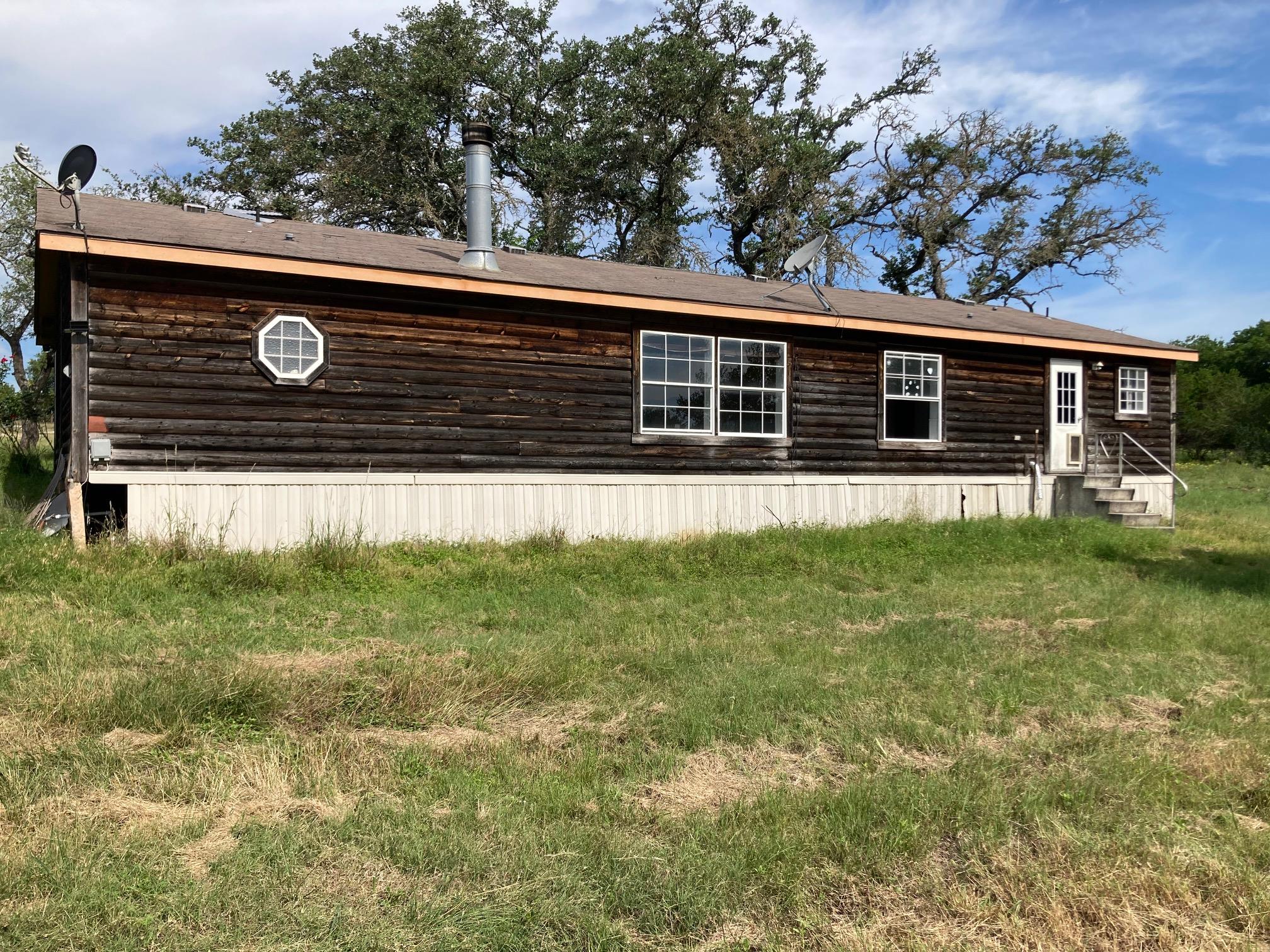 1050 Harmon Hills Rd, Dripping Springs, TX 78620