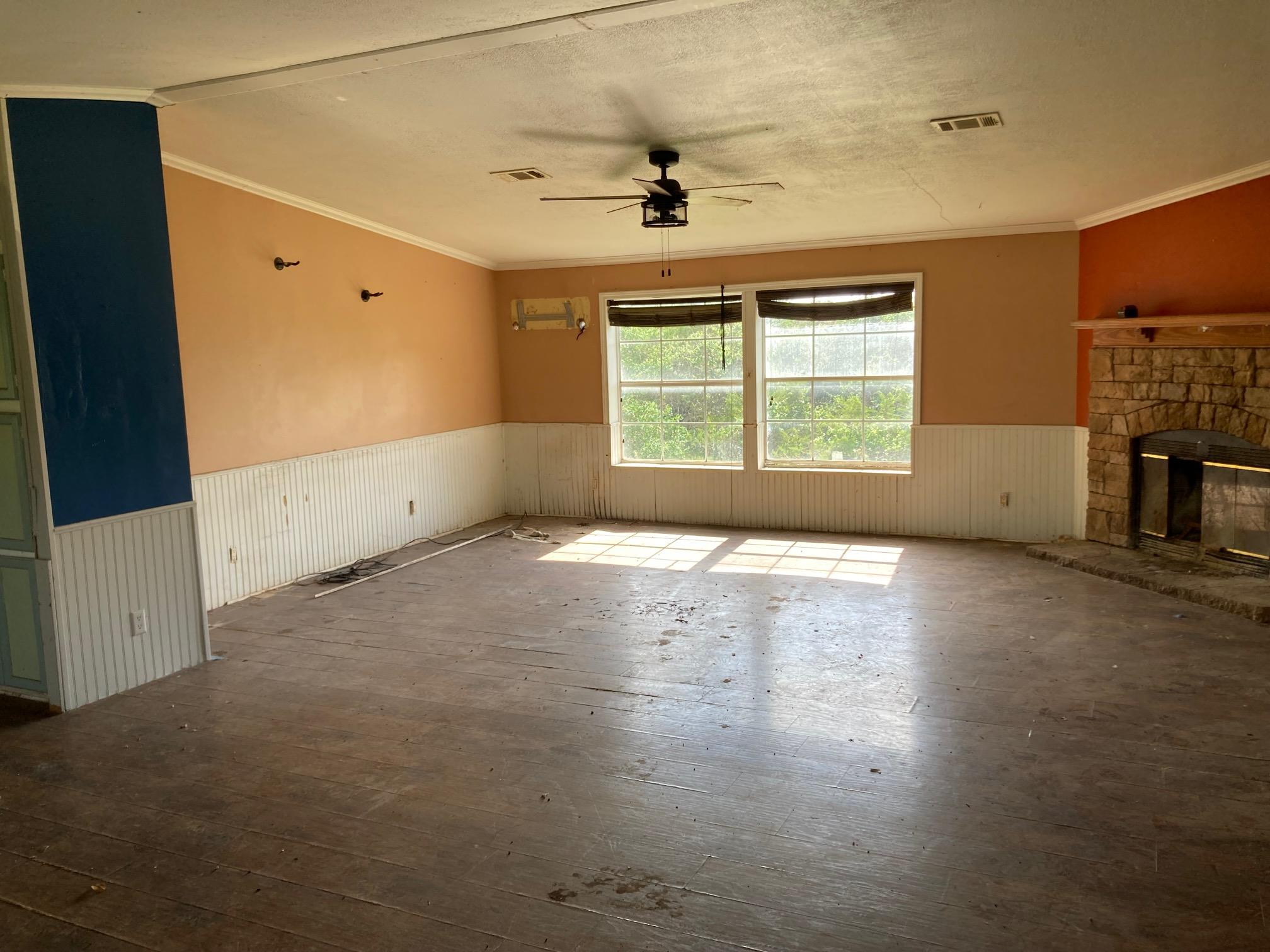 1050 Harmon Hills Rd, Dripping Springs, TX 78620
