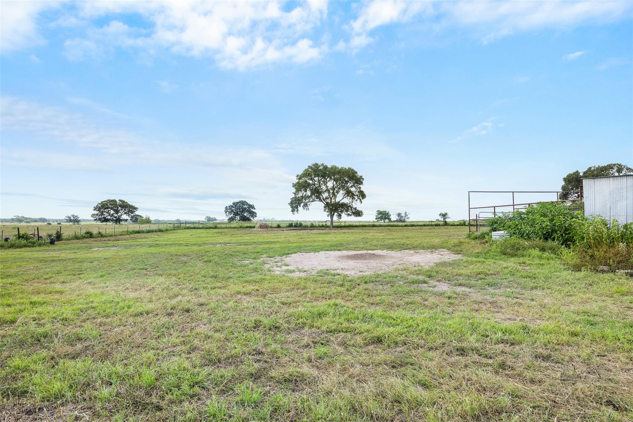1347 County Road 426, Dime Box, TX 77853