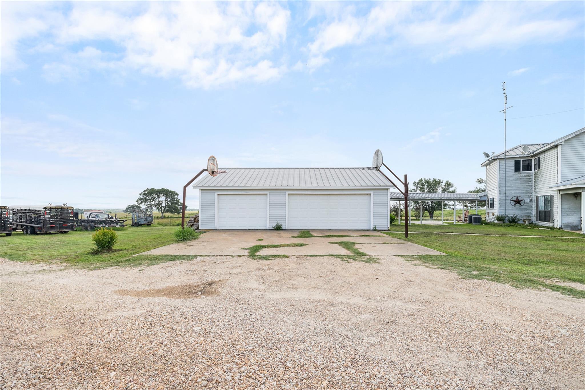 1347 County Road 426, Dime Box, TX 77853