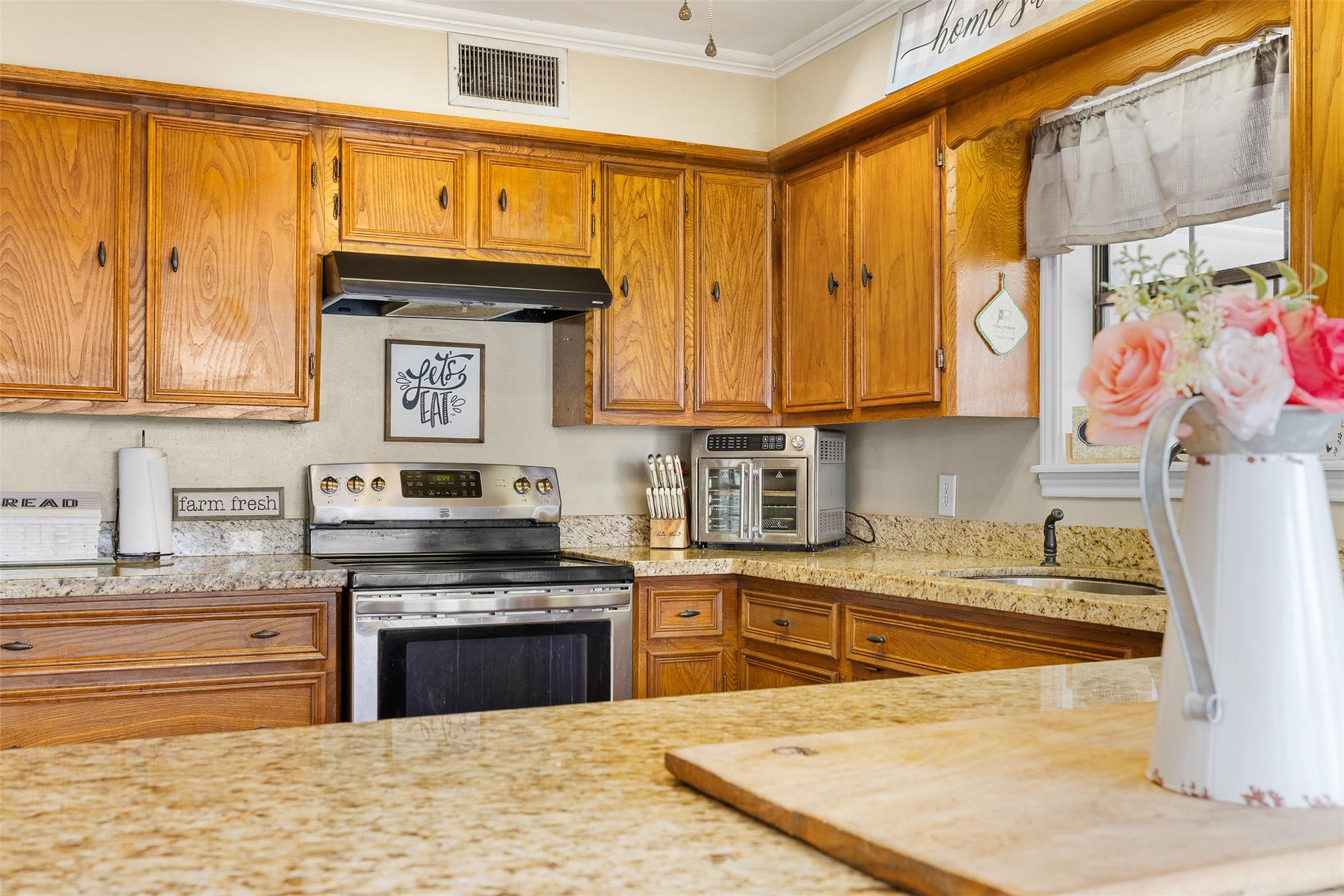 1347 County Road 426, Dime Box, TX 77853