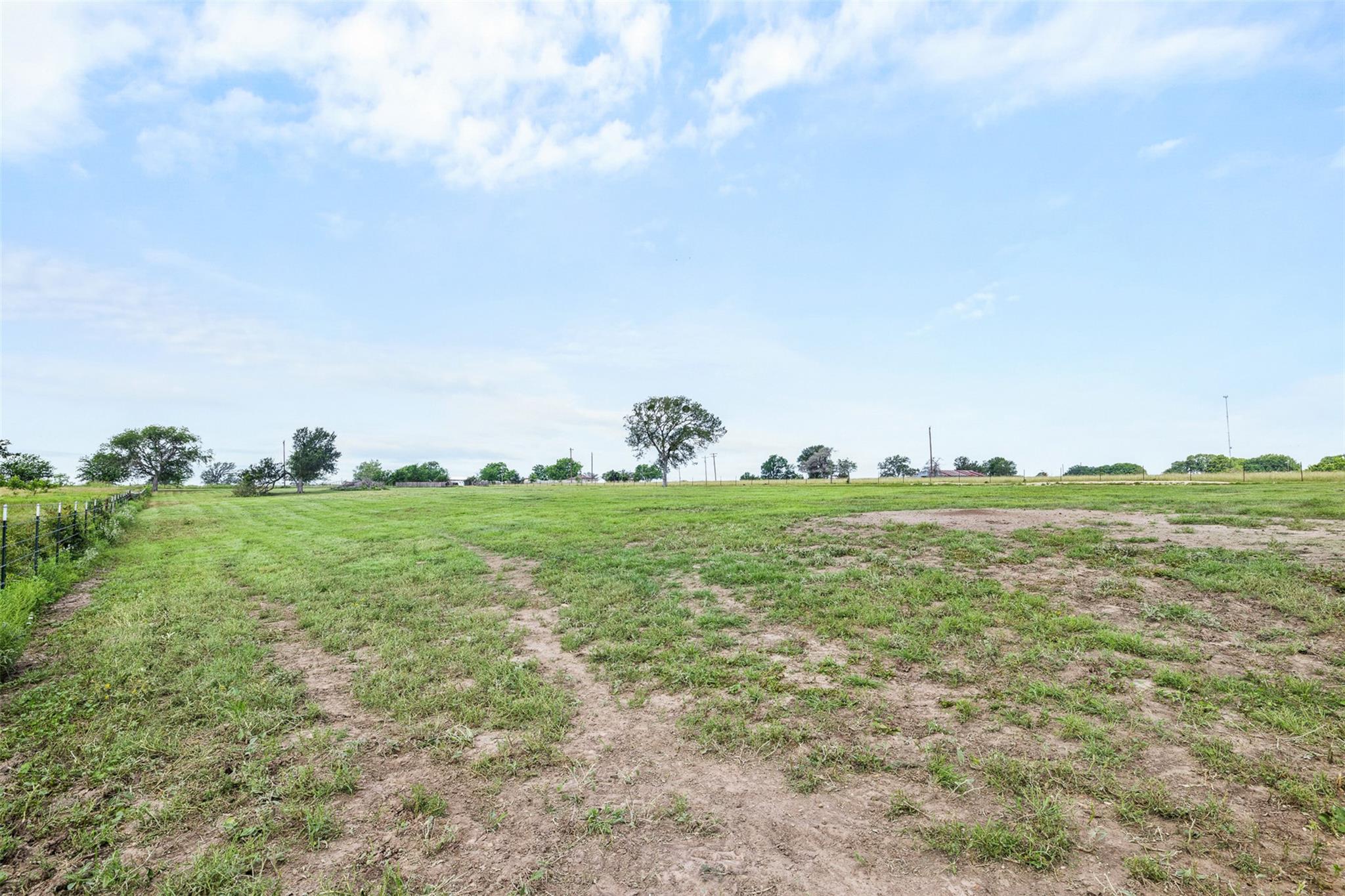 1347 County Road 426, Dime Box, TX 77853