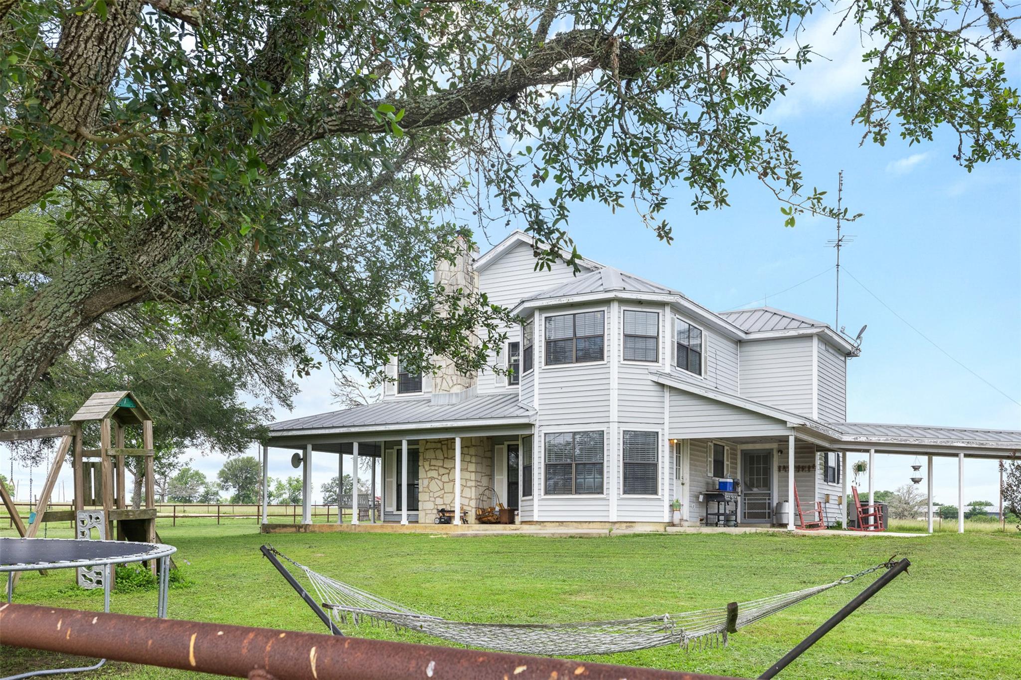 1347 County Road 426, Dime Box, TX 77853