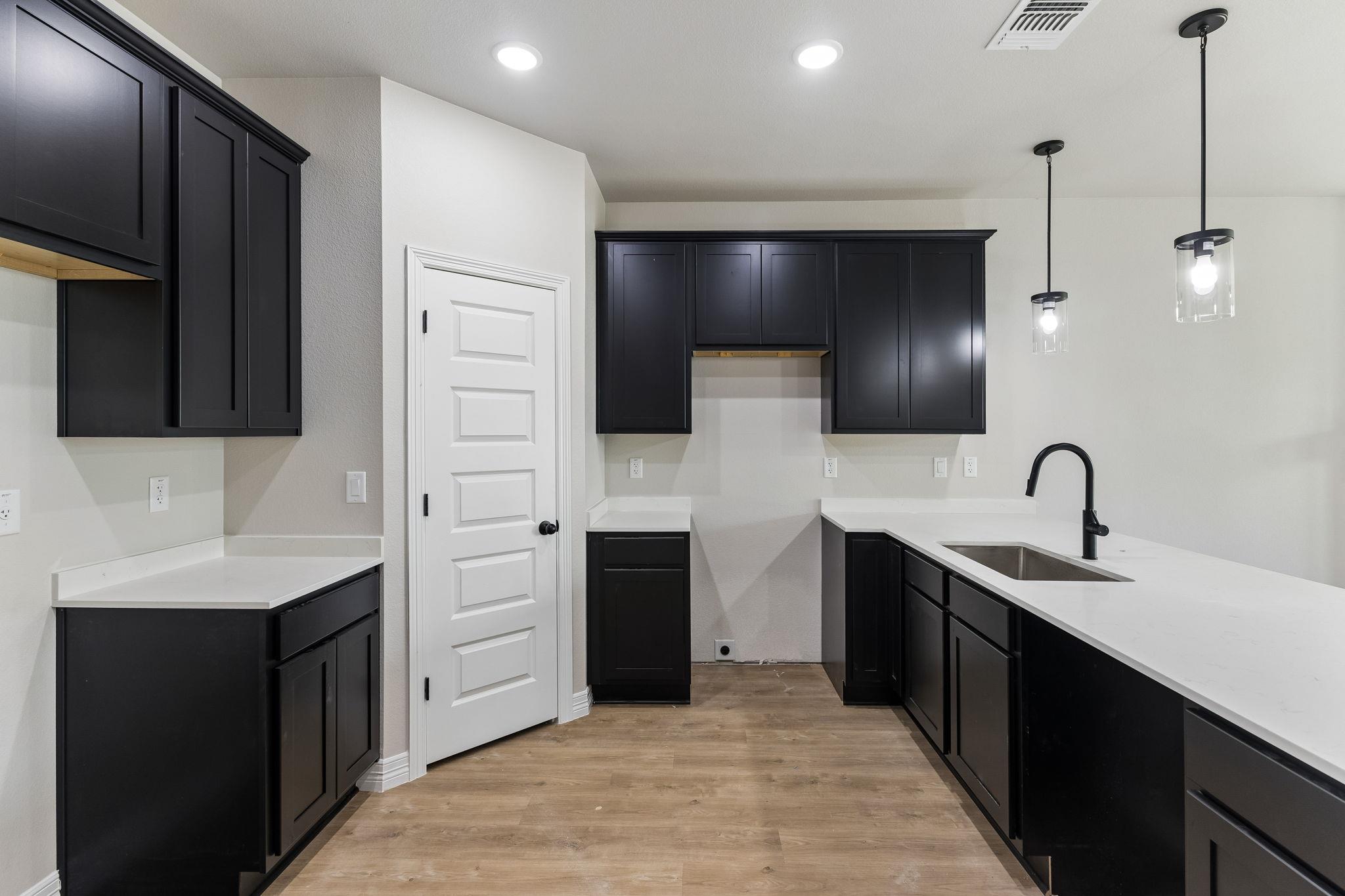 1307 Lone Pine Way, Killeen, TX 76543