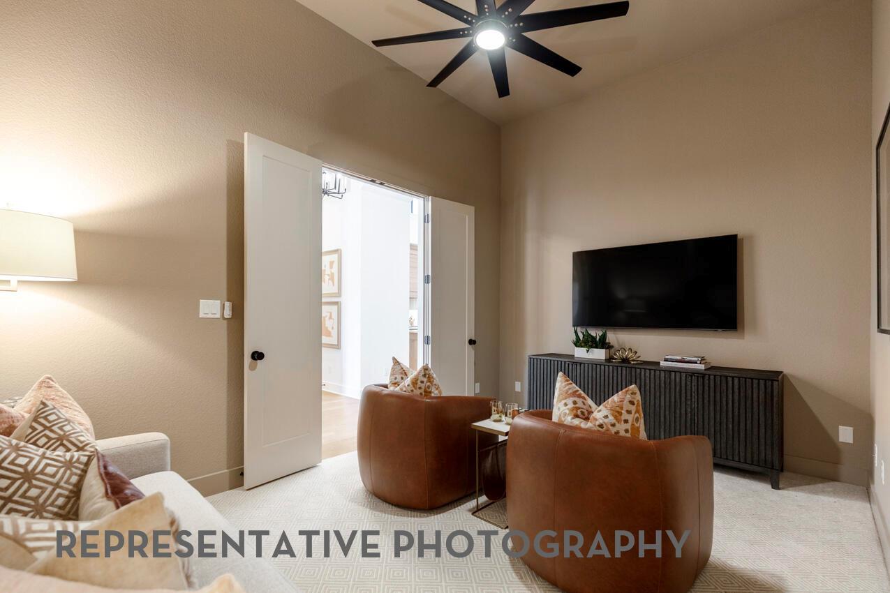 429 Tinctoria Creek Dr, Kyle, TX 78640