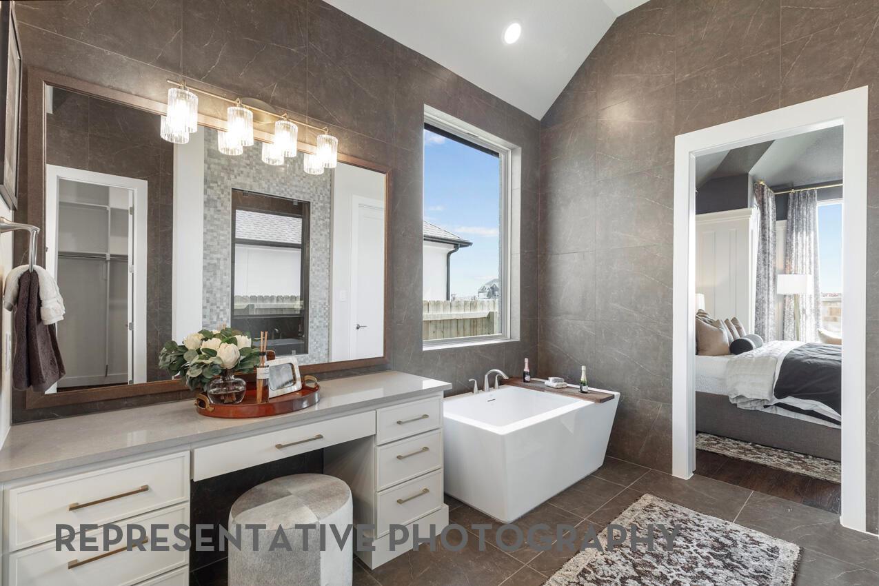 370 Tinctoria Creek Dr, Kyle, TX 78640