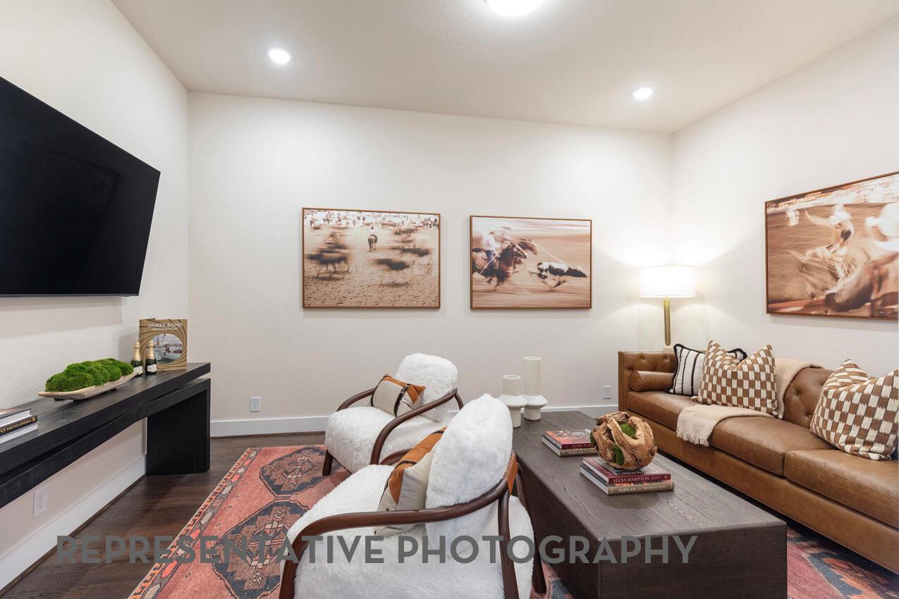 370 Tinctoria Creek Dr, Kyle, TX 78640