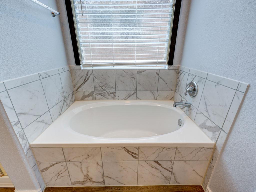 1716 FRONTENAC St, Leander, TX 78641