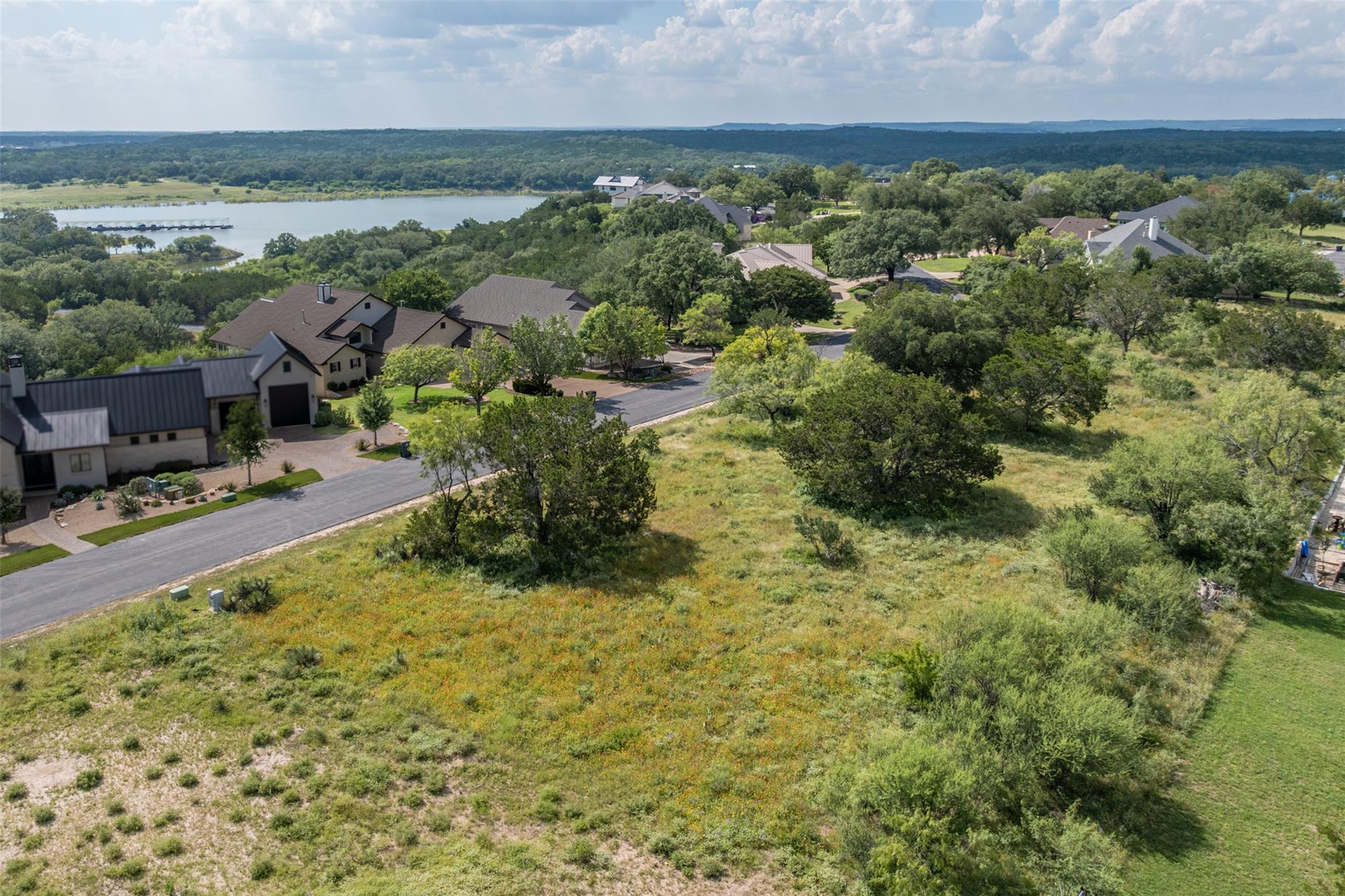 828 Wesley Ridge Dr, Spicewood, TX 78669