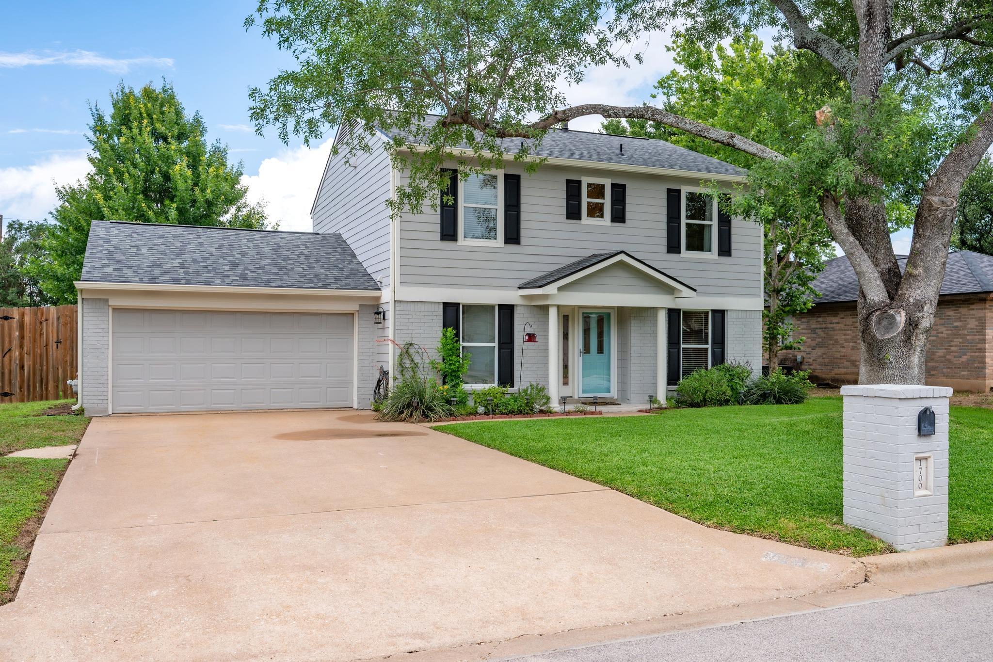 1700 E Messick Loop, Round Rock, TX 78681