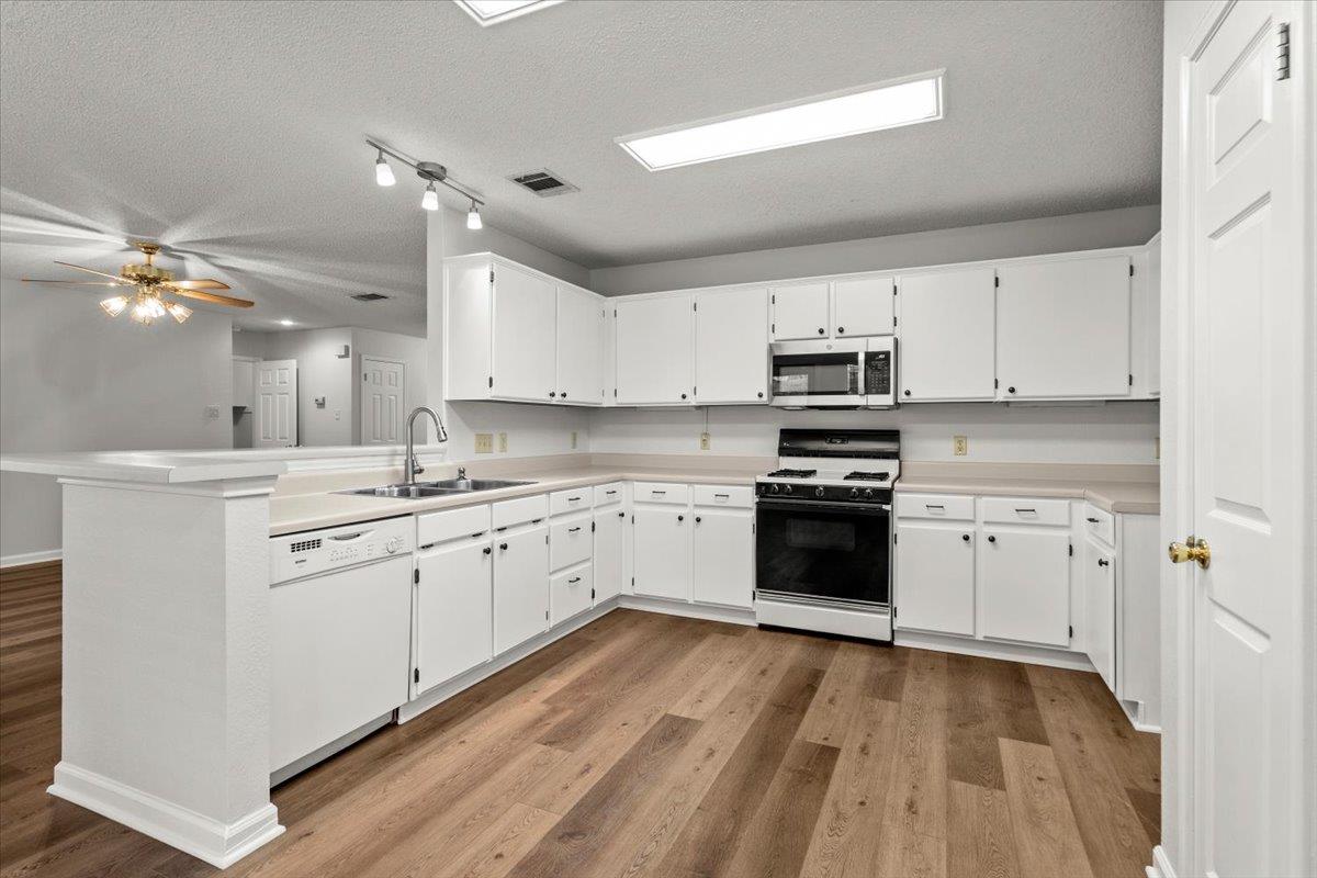 1802 Hollow Ridge Dr, Cedar Park, TX 78613